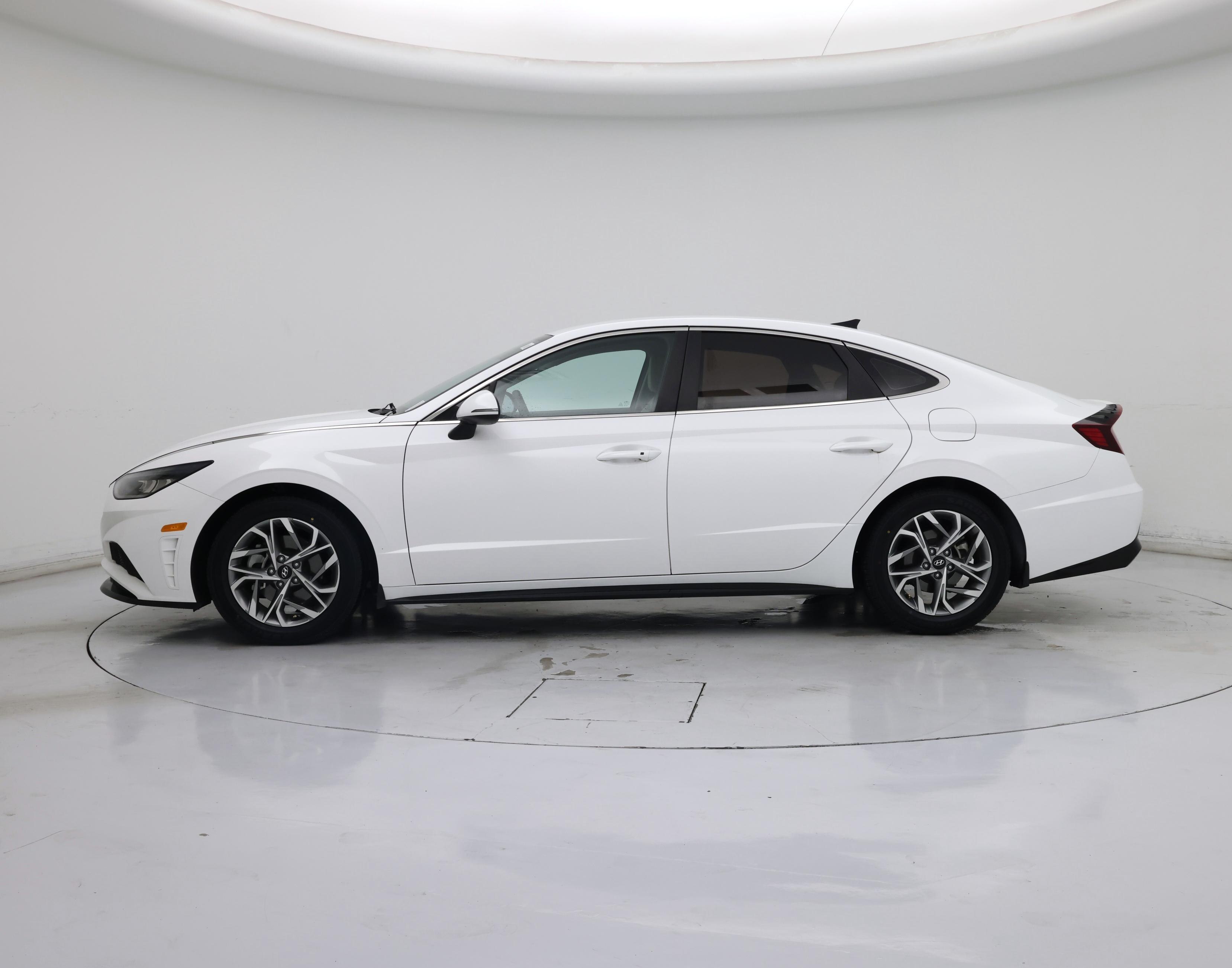 Thumbnail: 2023 Hyundai Sonata - 3