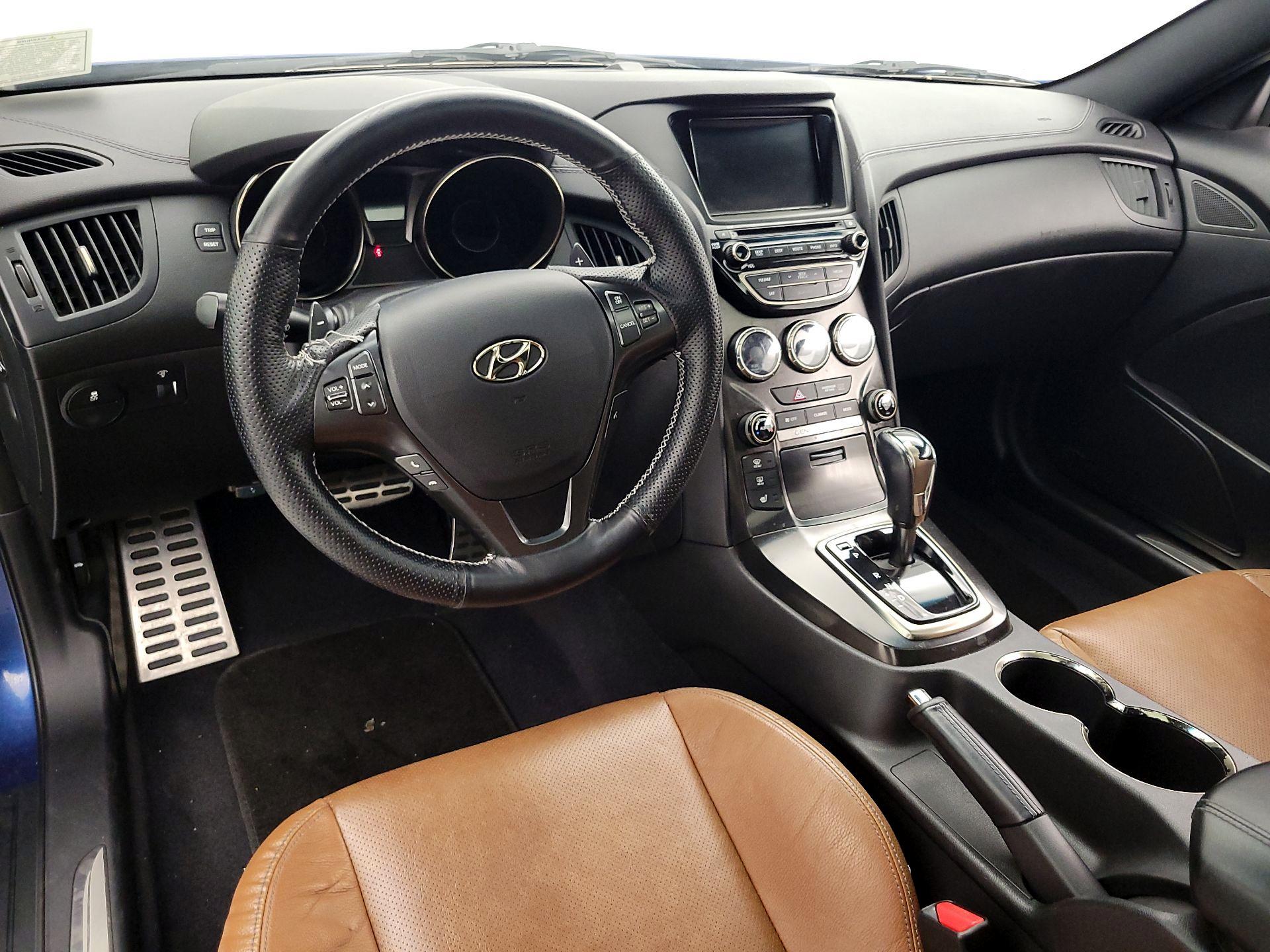 Thumbnail: 2015 Hyundai Genesis - 9