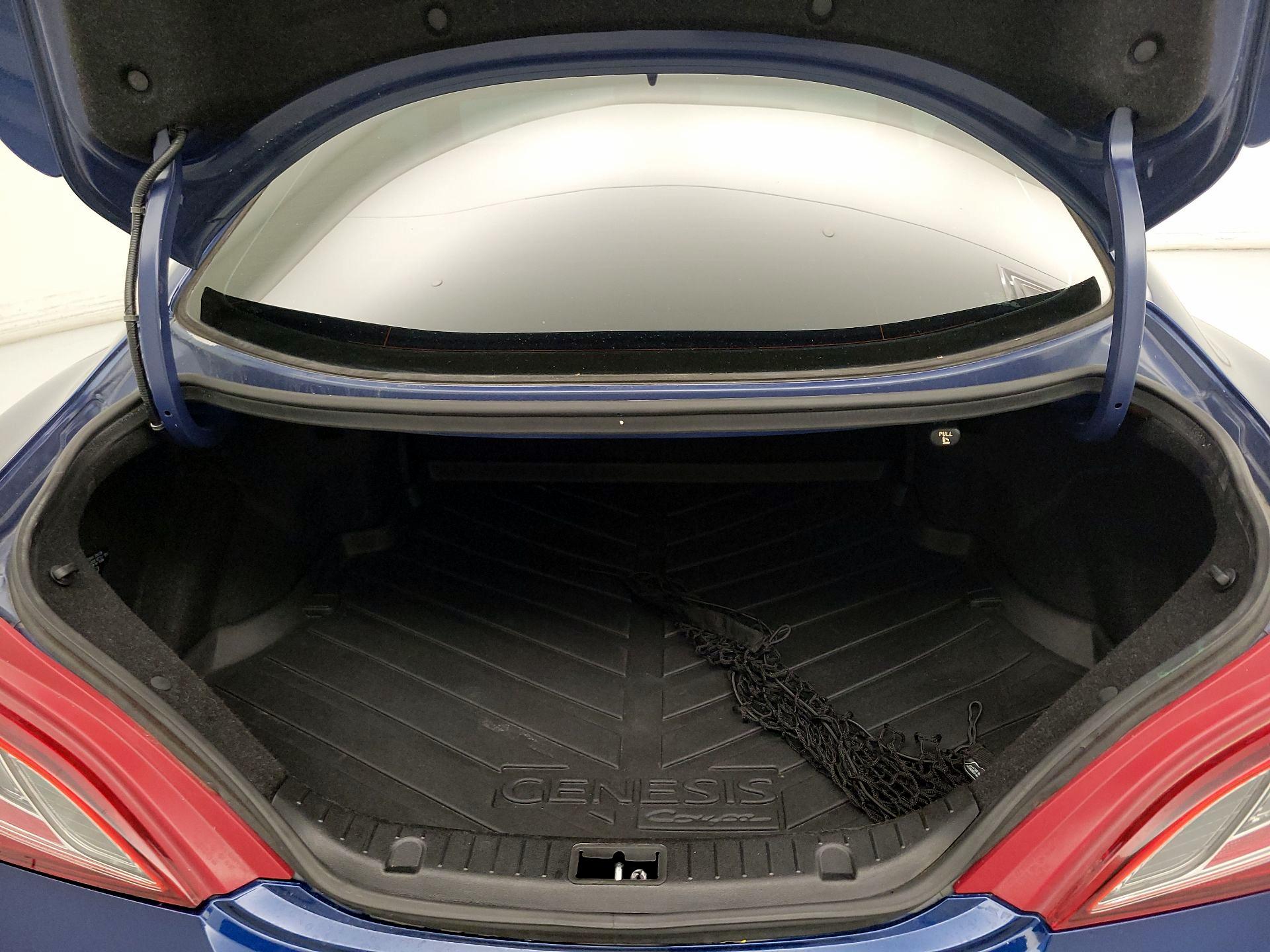 Thumbnail: 2015 Hyundai Genesis - 17