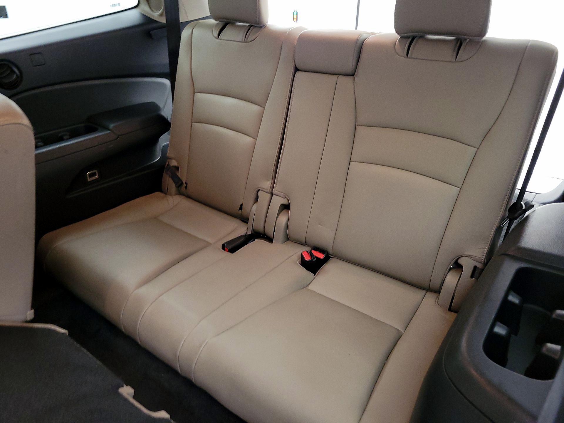 Thumbnail: 2016 Honda Pilot - 20