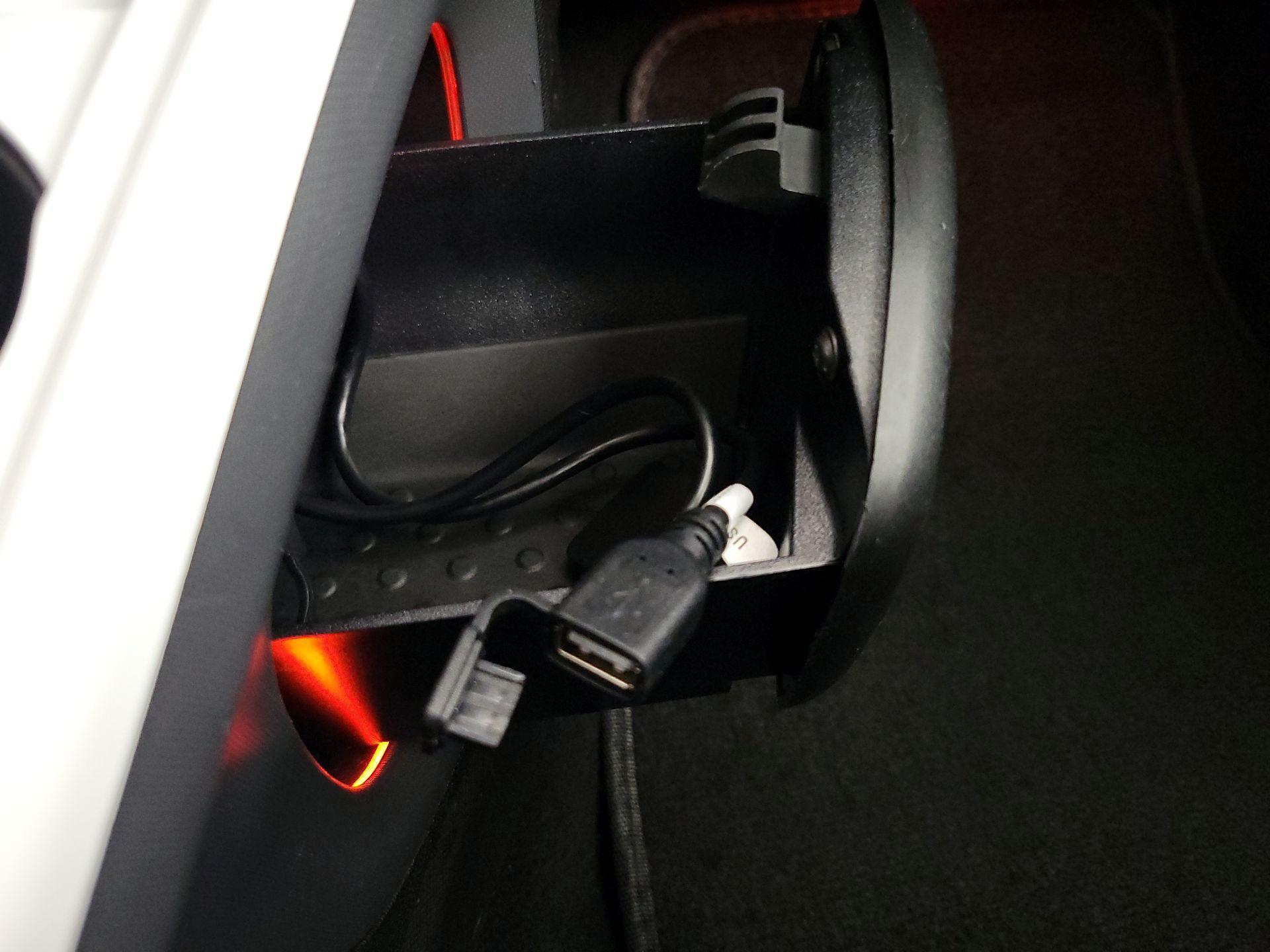 Thumbnail: 2016 smart fortwo - 19