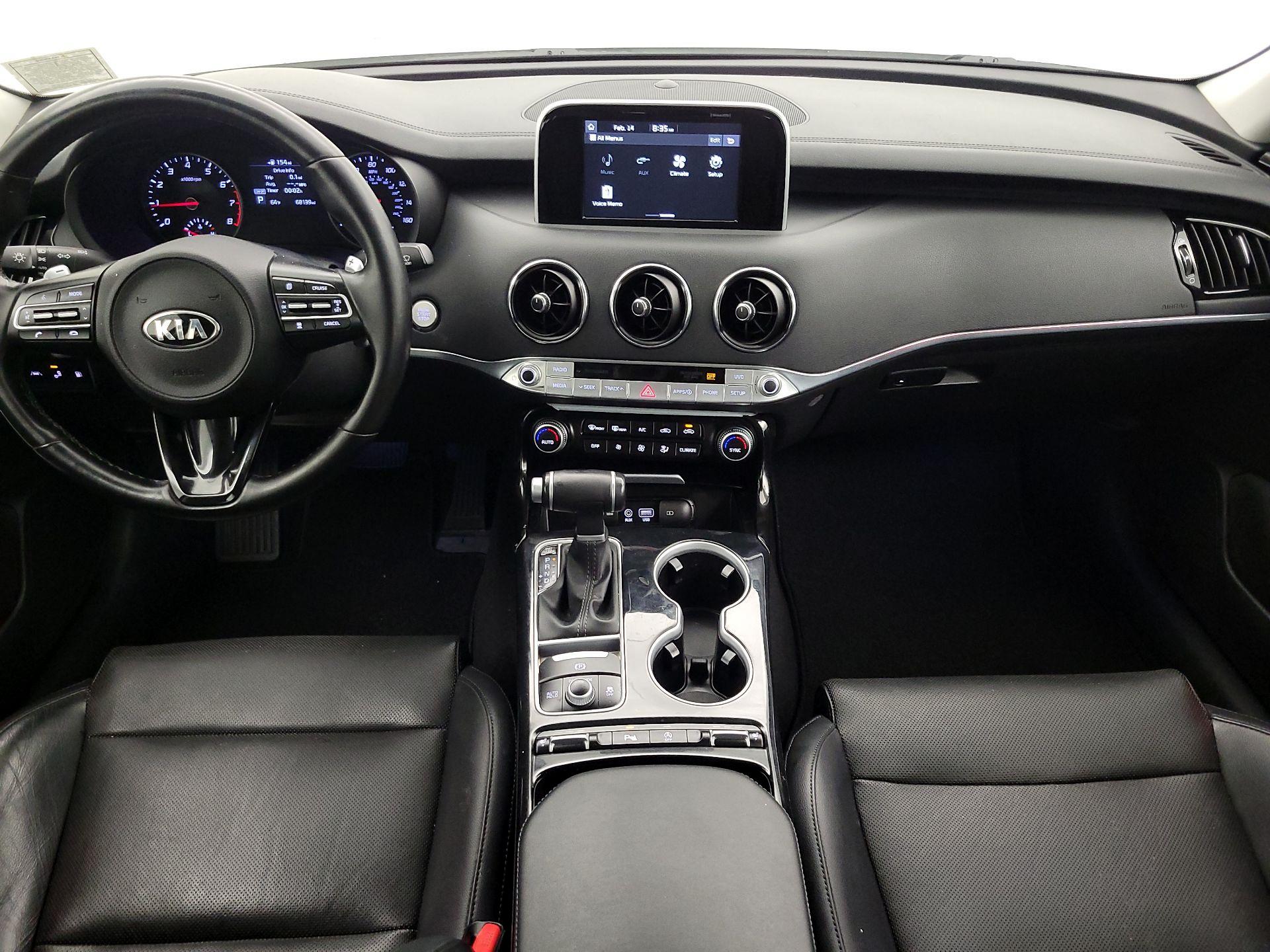 Thumbnail: 2018 Kia Stinger - 9