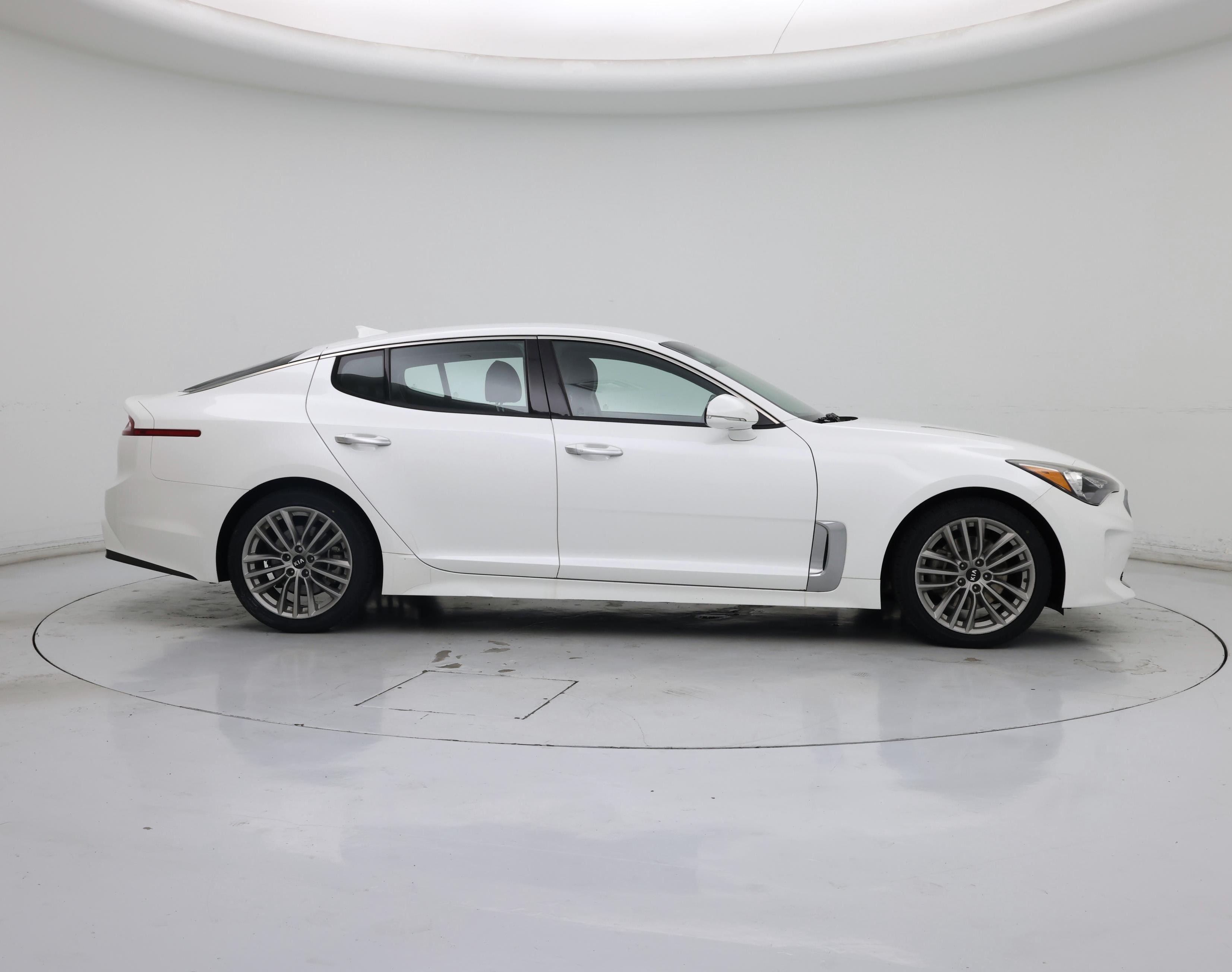 Thumbnail: 2018 Kia Stinger - 7