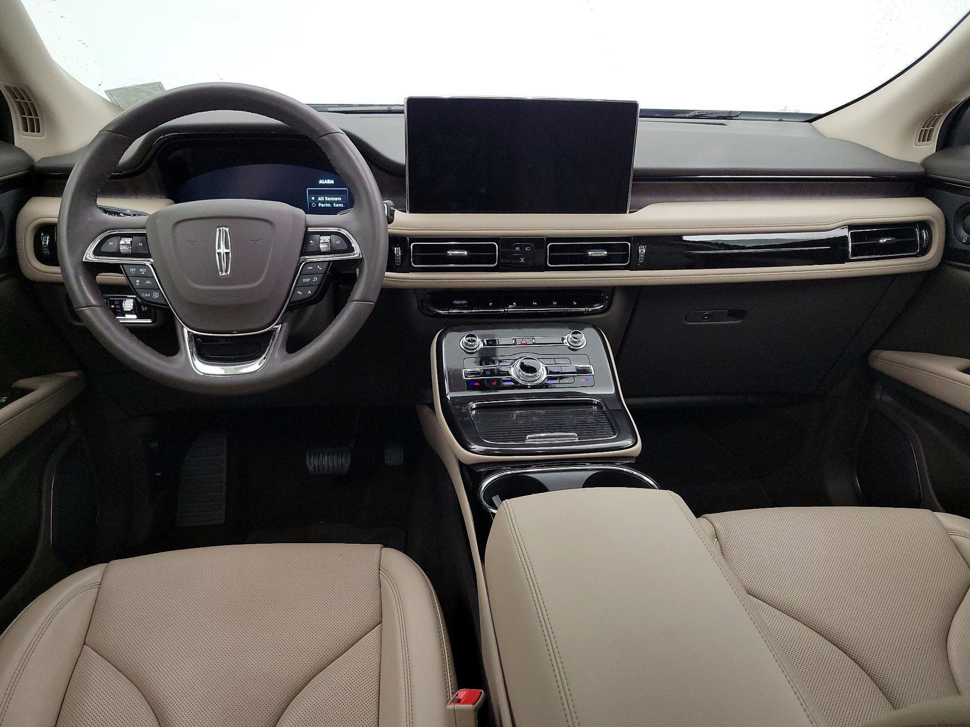Thumbnail: 2022 Lincoln Nautilus - 9
