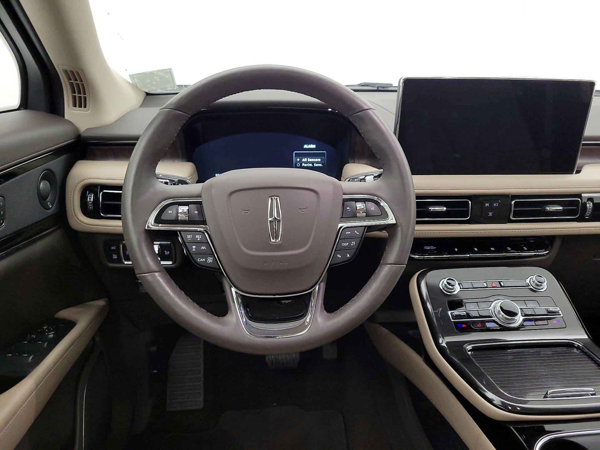 Thumbnail: 2022 Lincoln Nautilus - 10