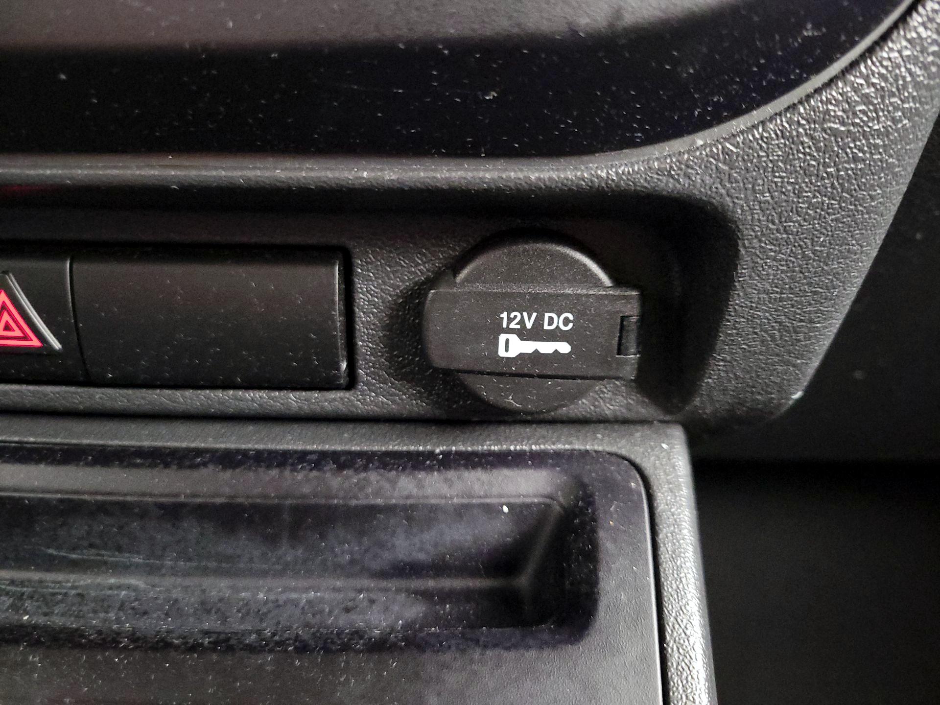 Thumbnail: 2016 Jeep Patriot - 16