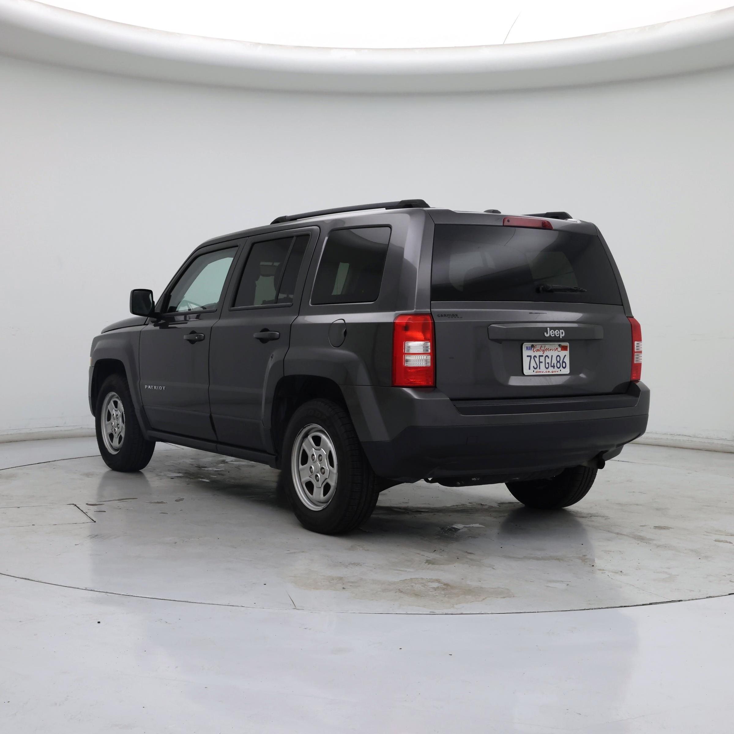 Thumbnail: 2016 Jeep Patriot - 2