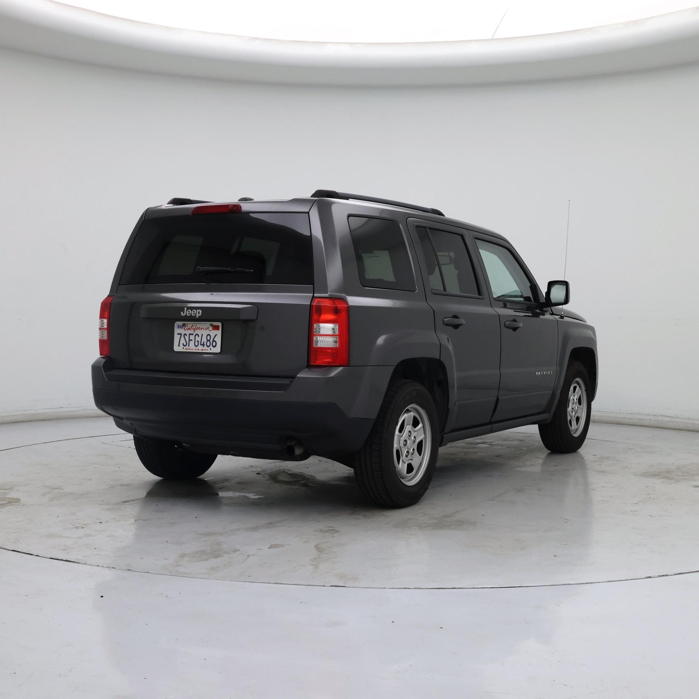 Thumbnail: 2016 Jeep Patriot - 8