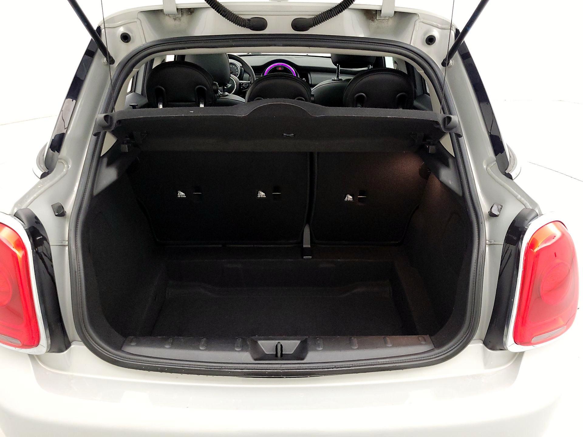 Thumbnail: 2016 MINI Cooper Hardtop - 20