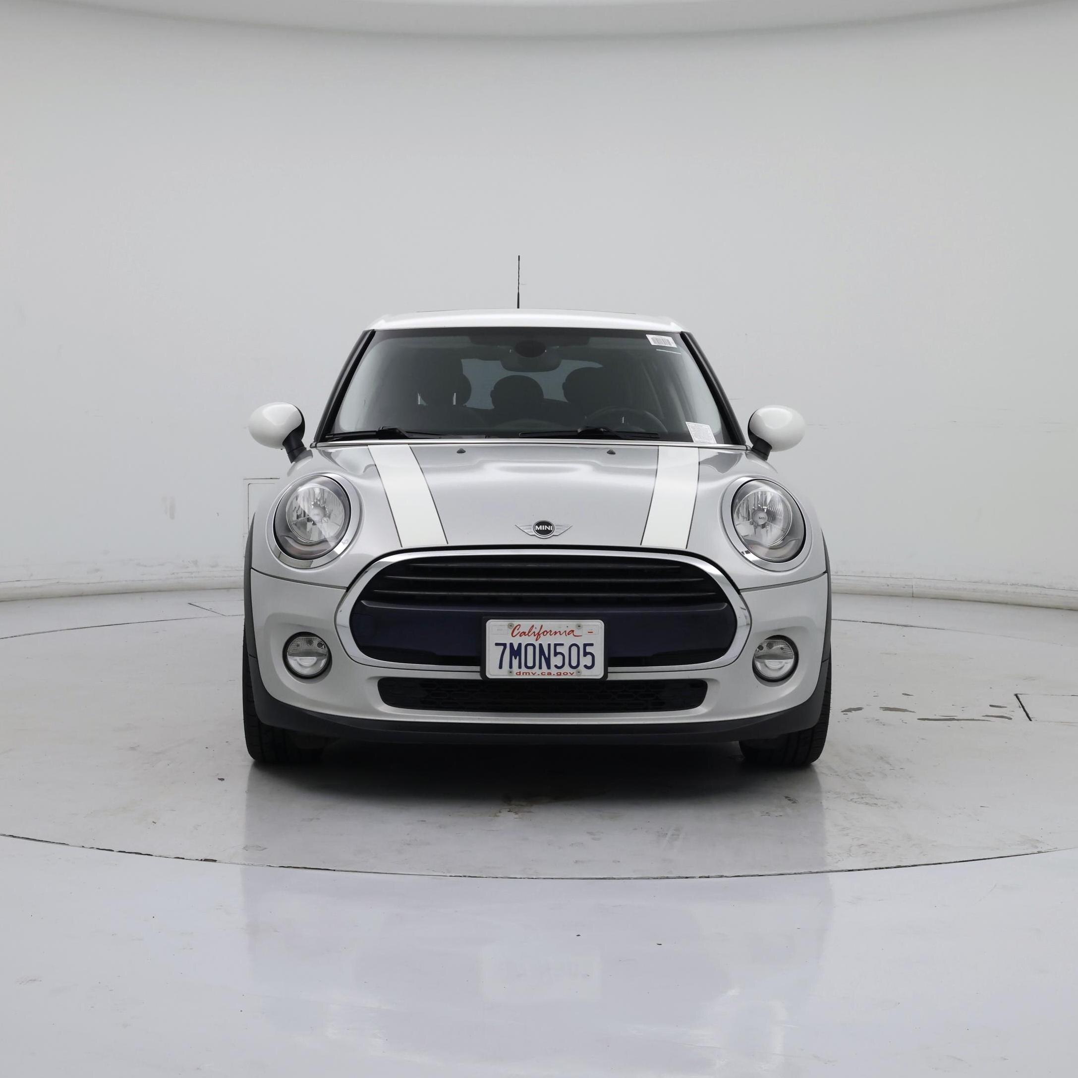 Thumbnail: 2016 MINI Cooper Hardtop - 5