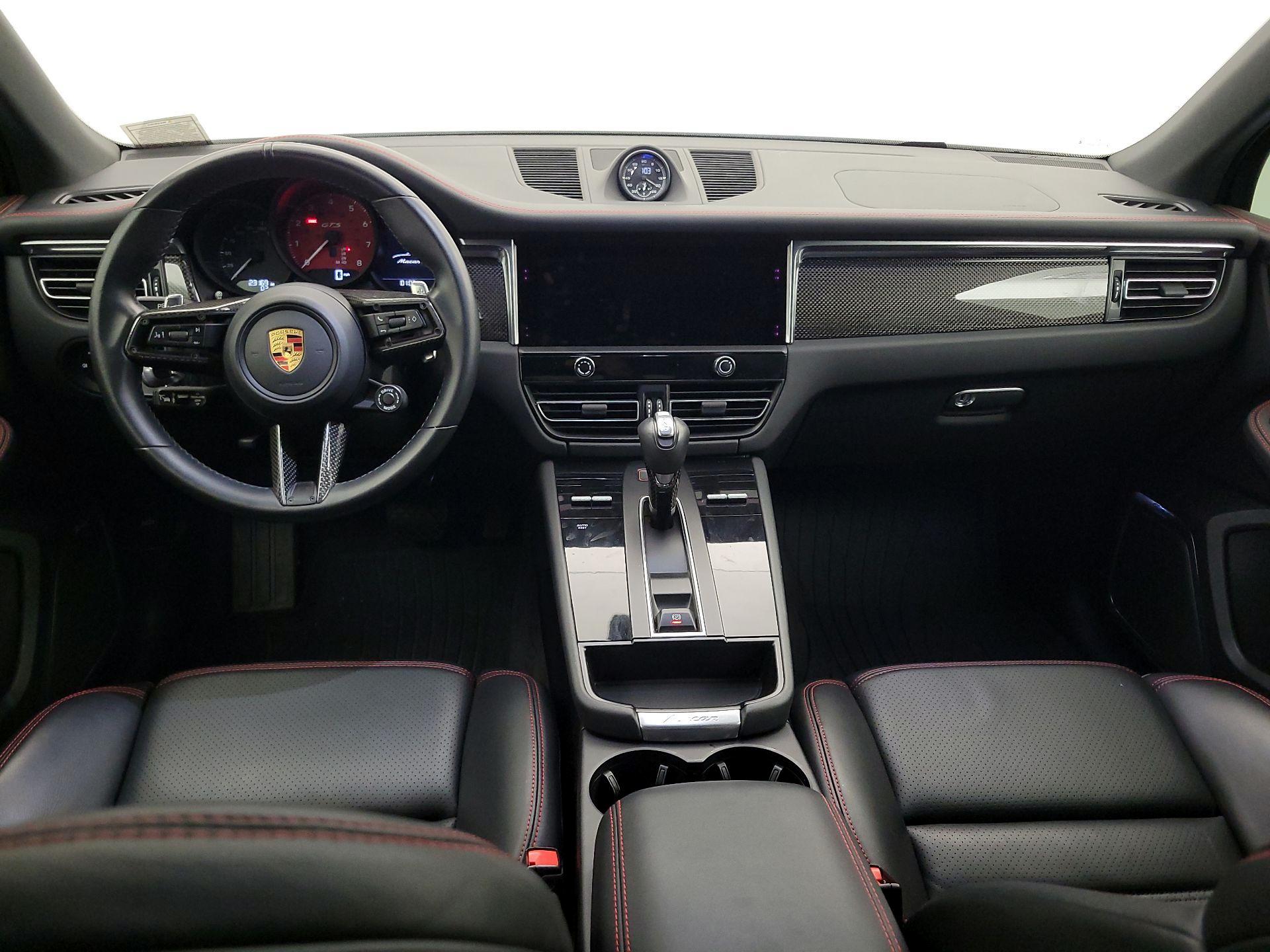 Thumbnail: 2023 Porsche Macan - 9