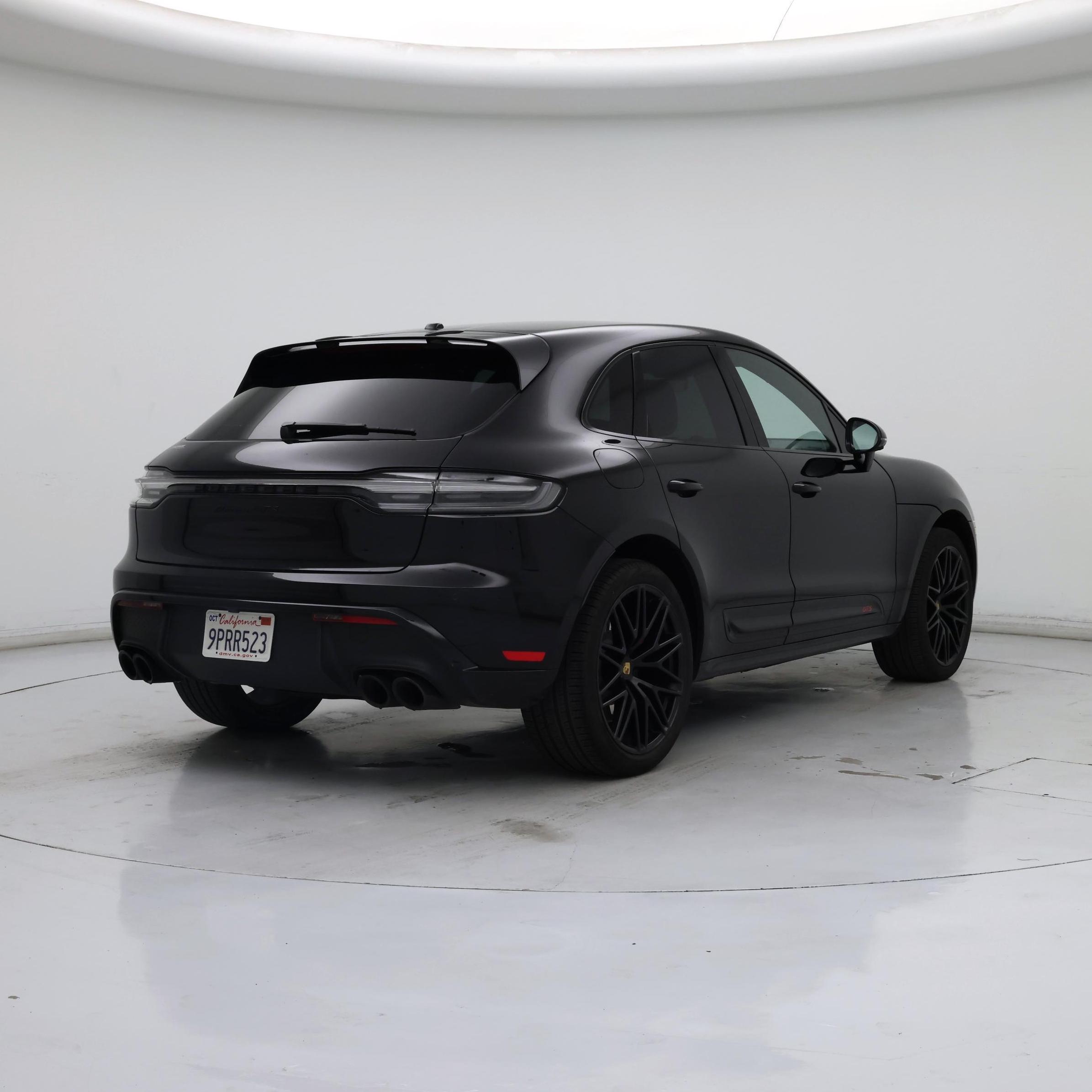 Thumbnail: 2023 Porsche Macan - 8