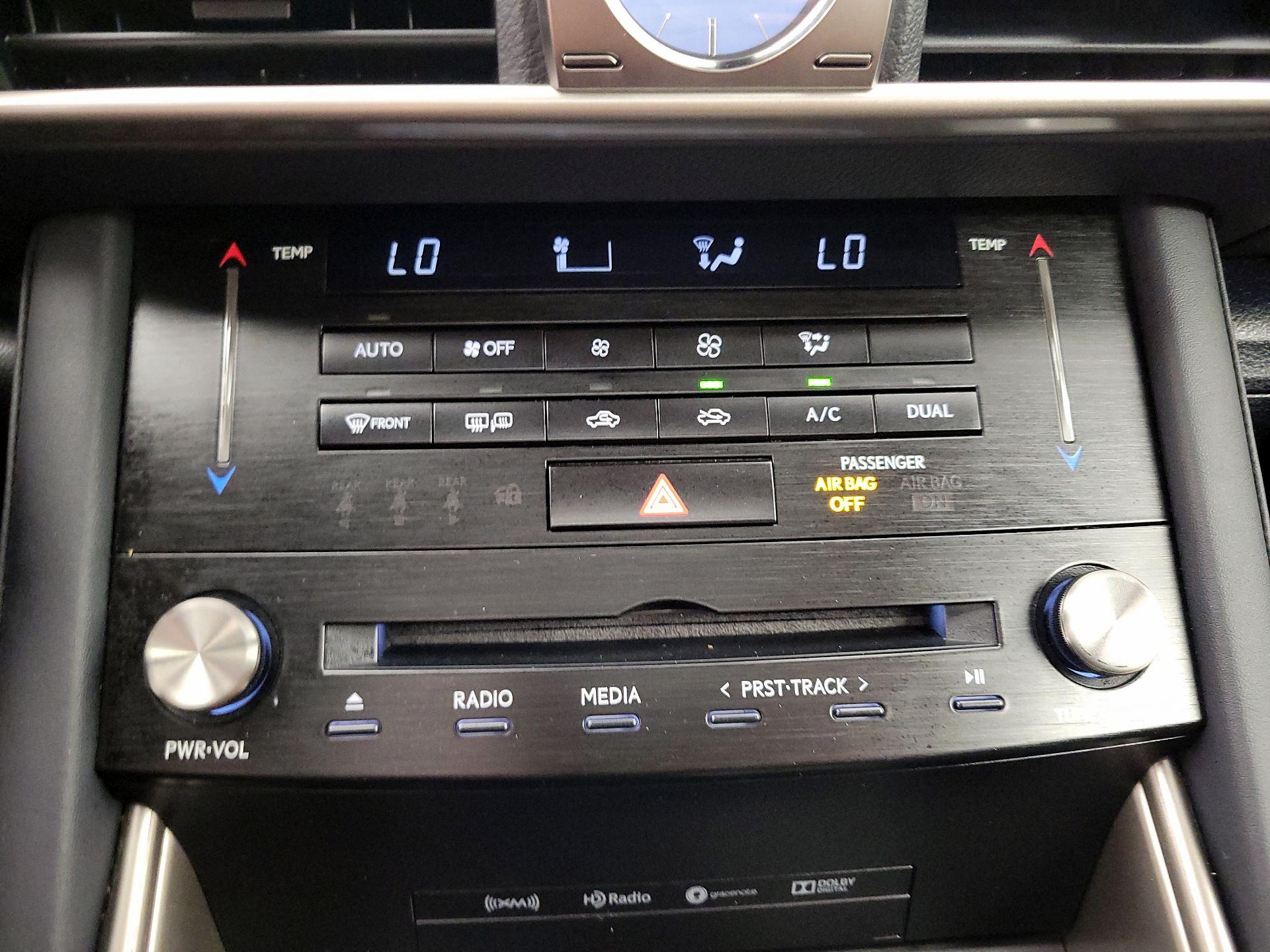 Thumbnail: 2017 Lexus IS - 17