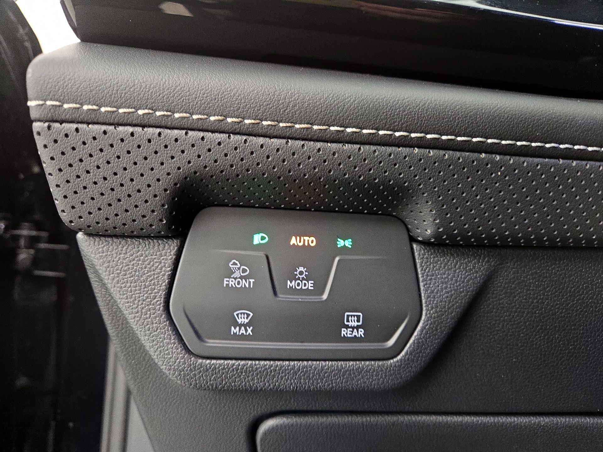 Thumbnail: 2024 Volkswagen Atlas - 13