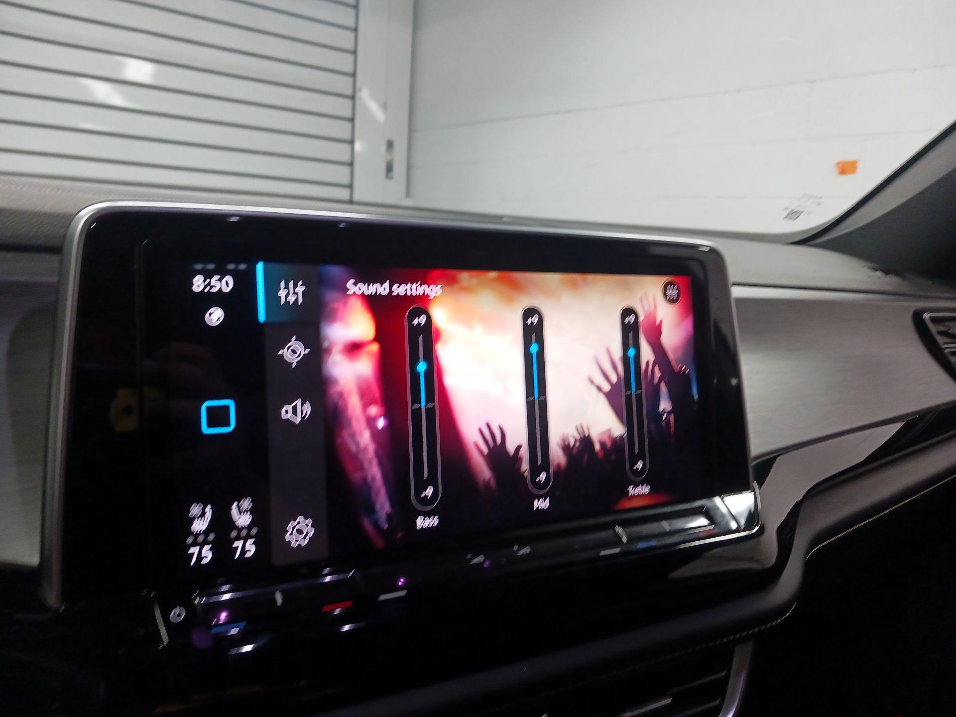 Thumbnail: 2024 Volkswagen Atlas - 14