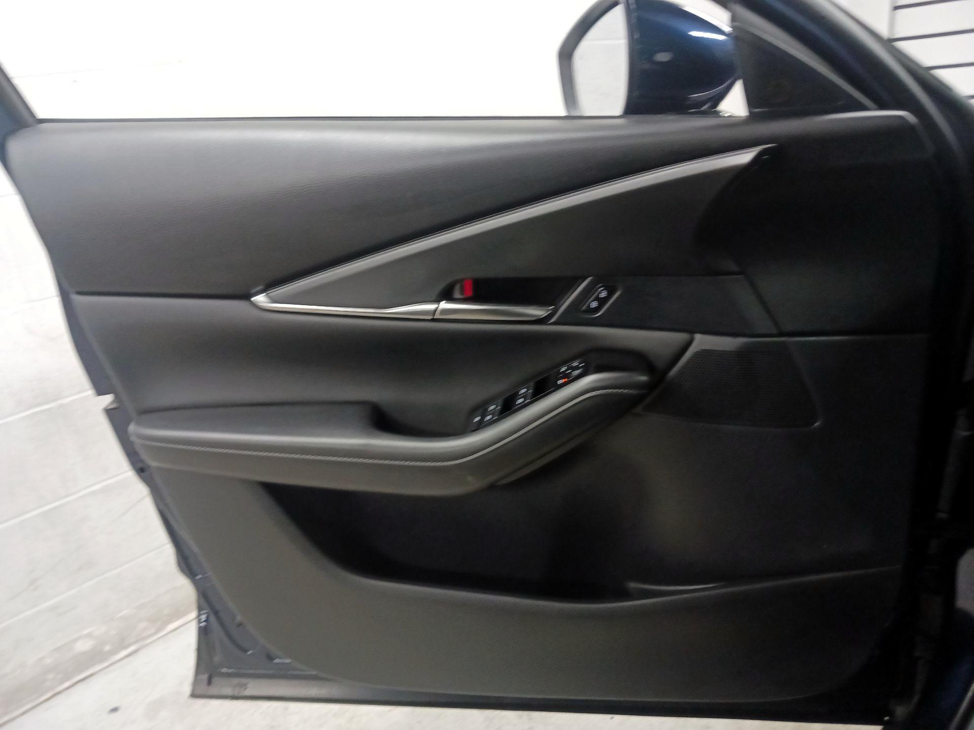 Thumbnail: 2025 Mazda CX-30 - 12