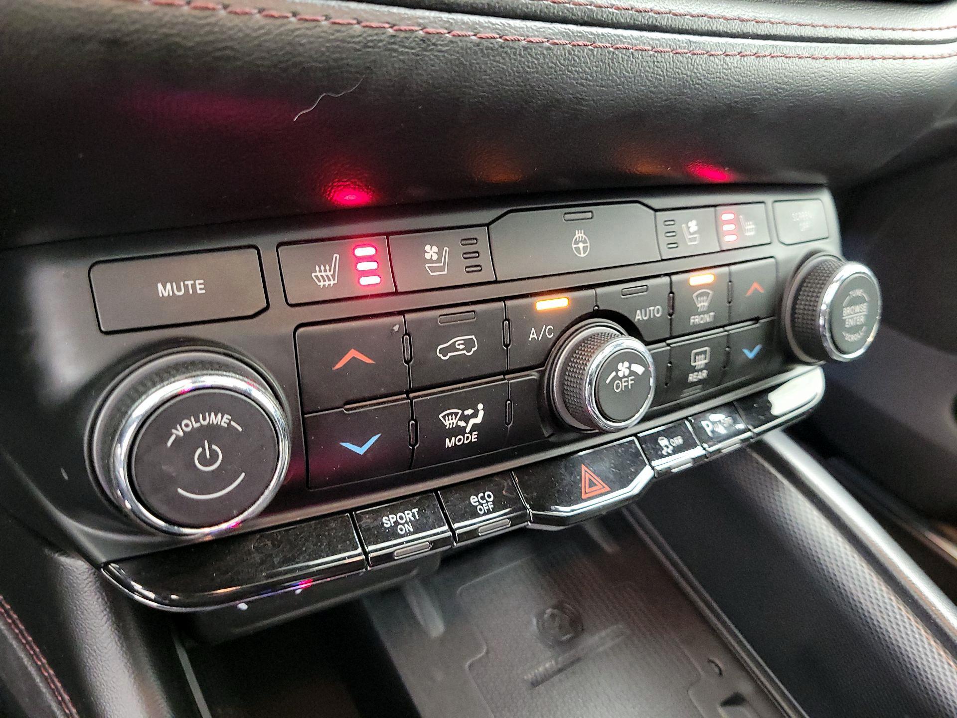 Thumbnail: 2021 Dodge Durango - 17