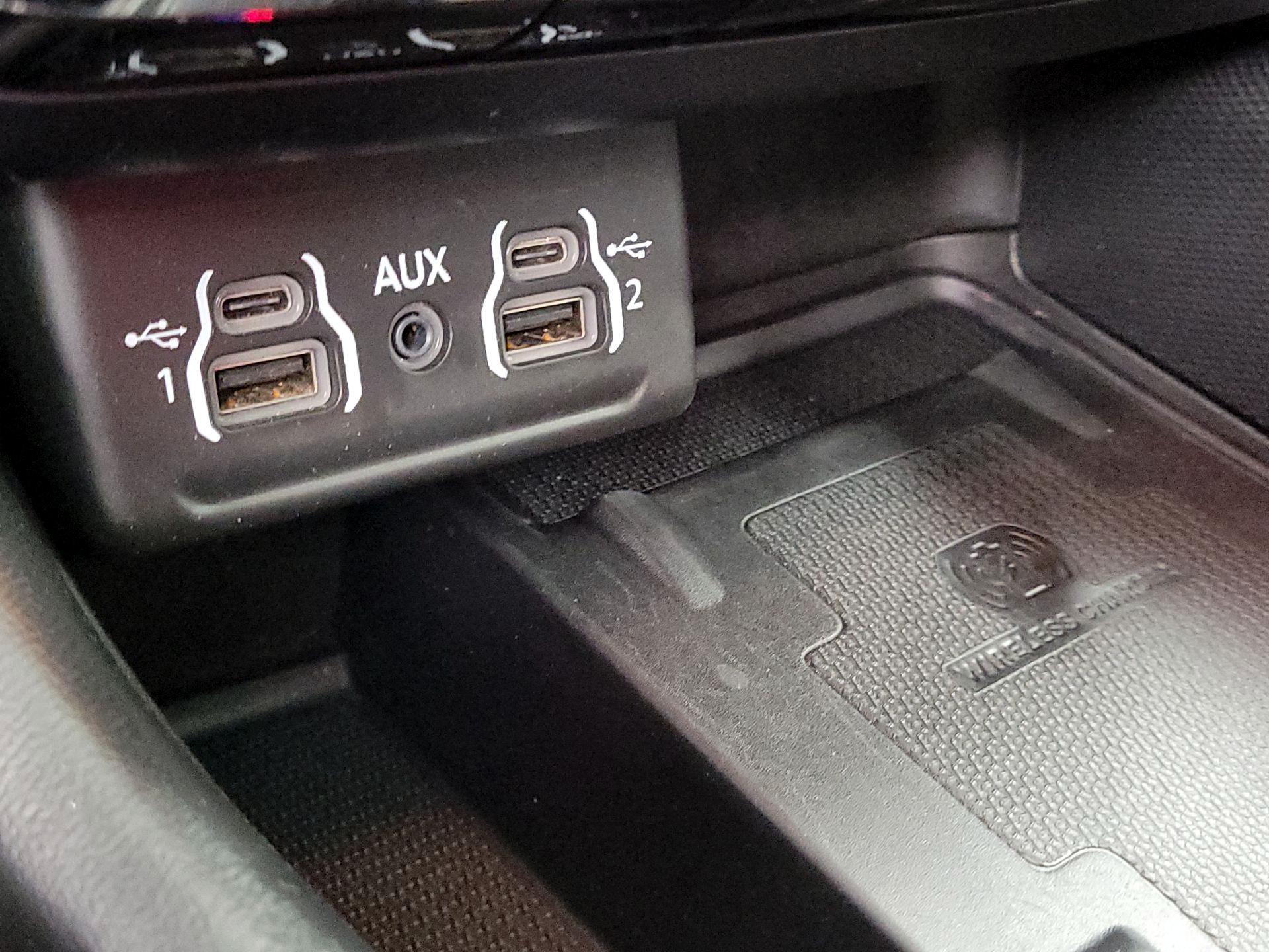 Thumbnail: 2021 Dodge Durango - 19