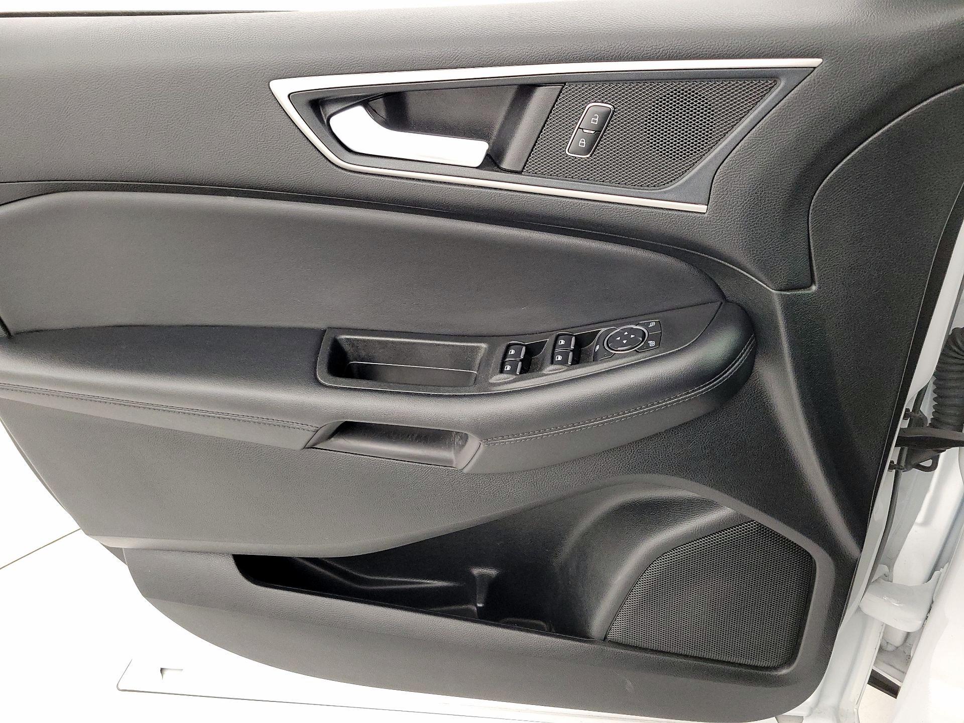 Thumbnail: 2023 Ford Edge - 12