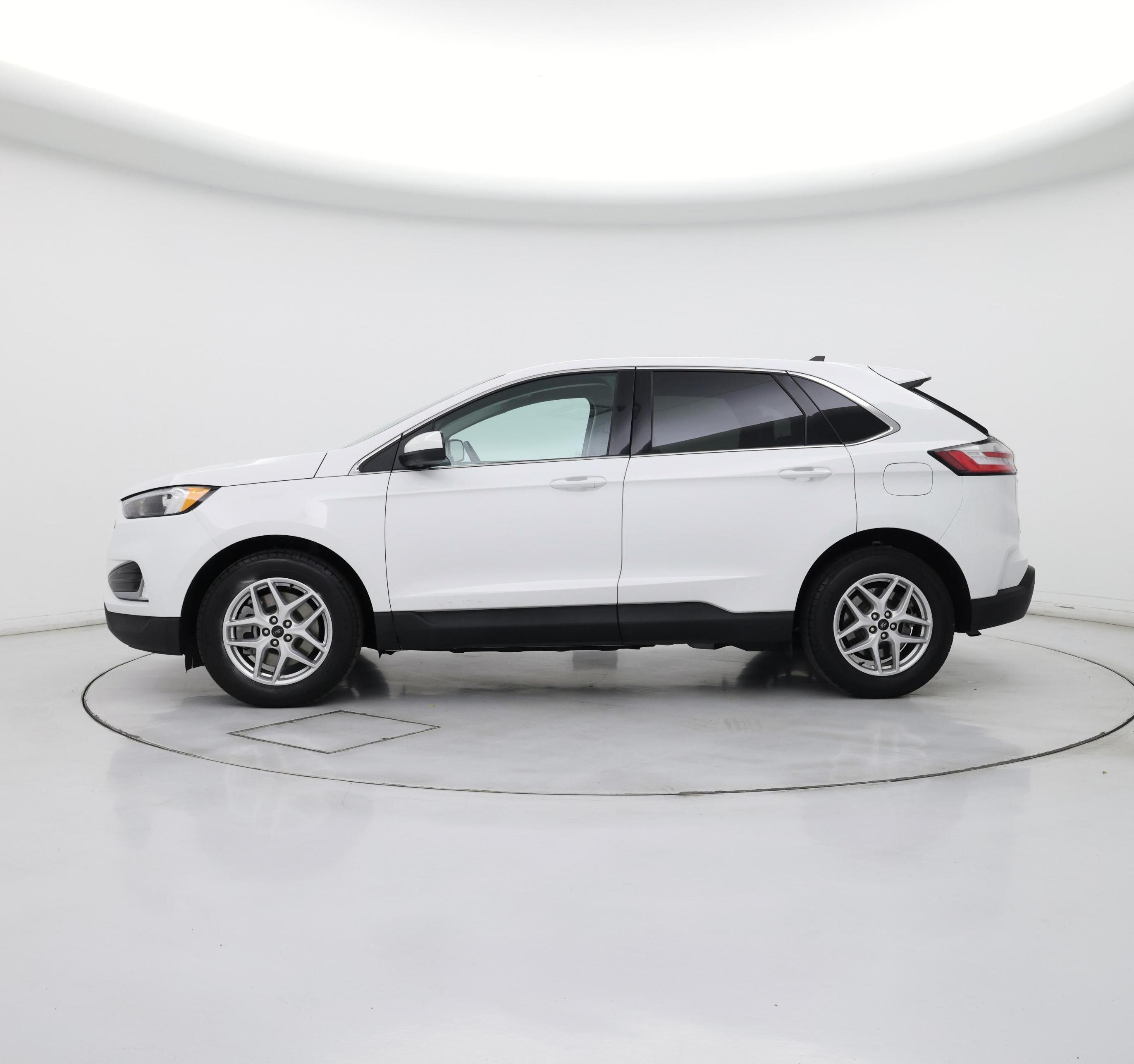 Thumbnail: 2023 Ford Edge - 3