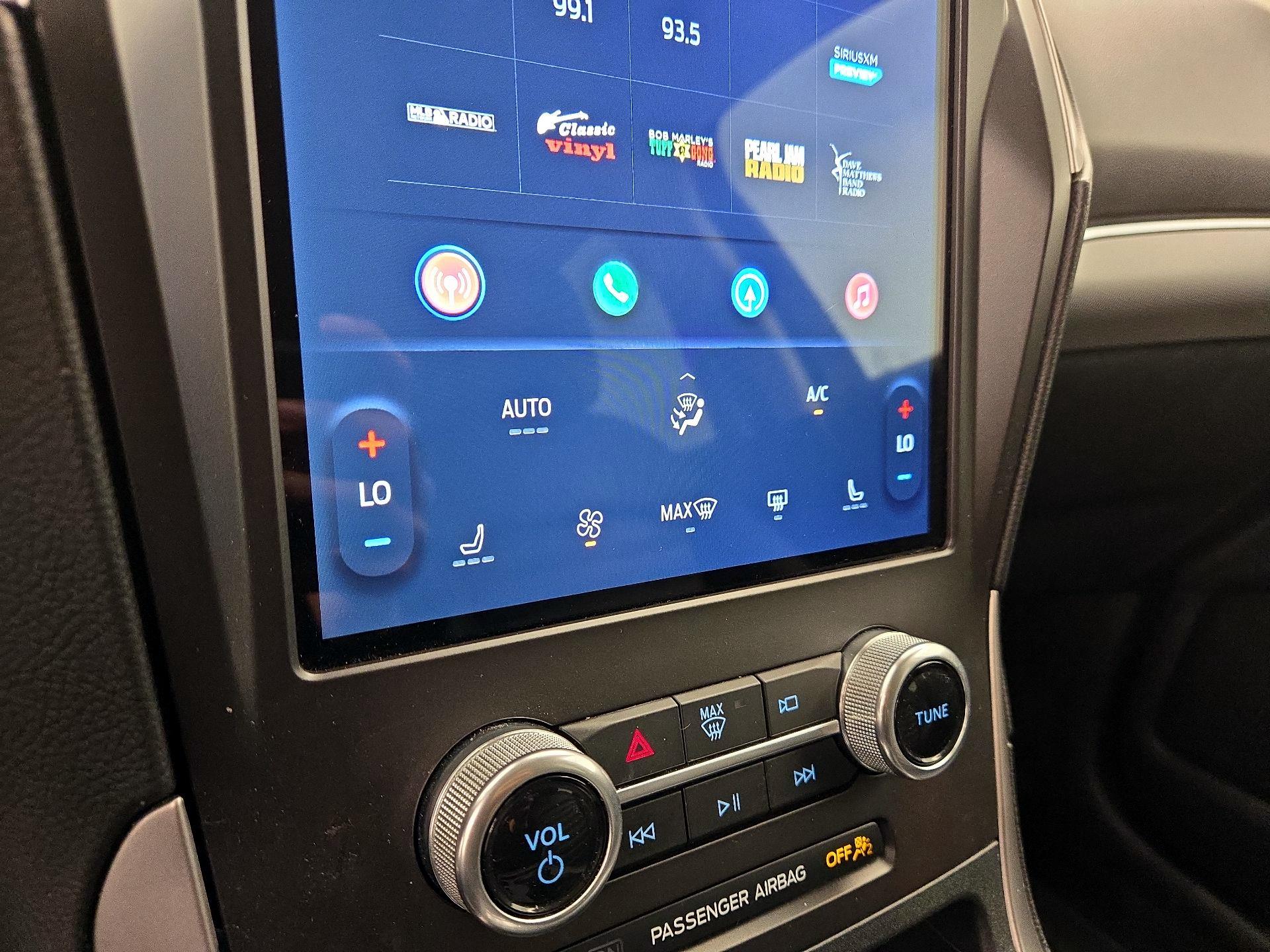 Thumbnail: 2021 Ford Edge - 16