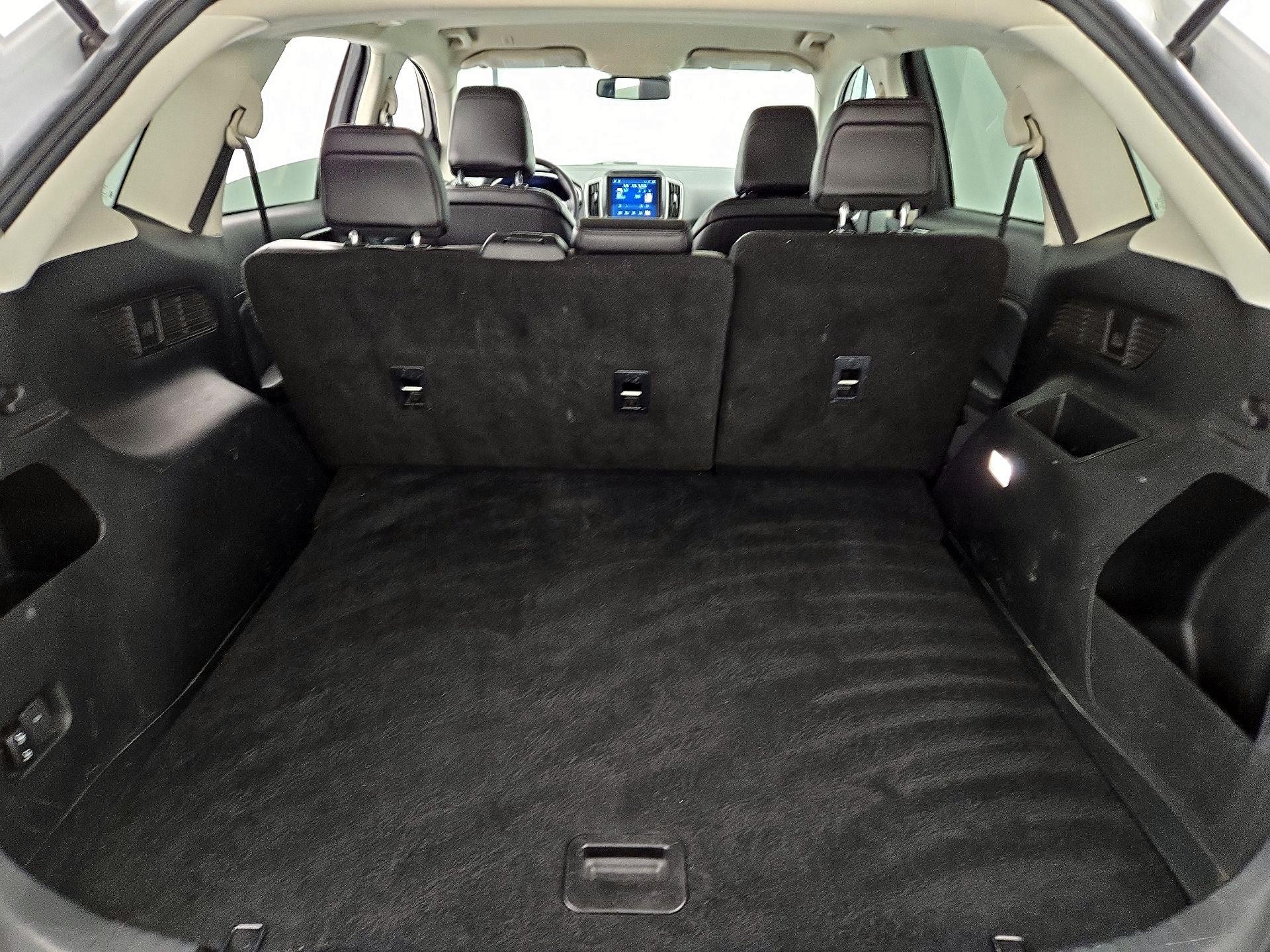 Thumbnail: 2021 Ford Edge - 20