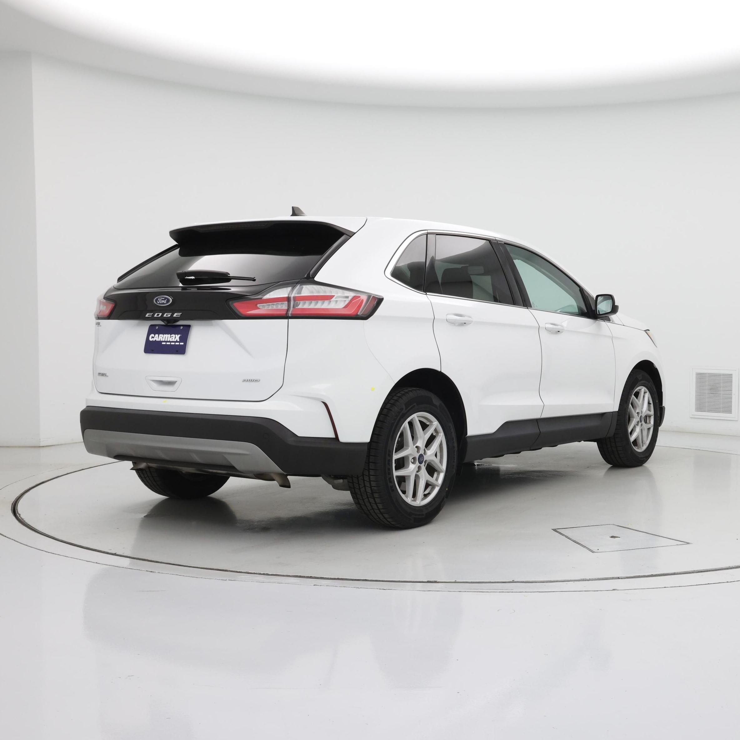 Thumbnail: 2021 Ford Edge - 8