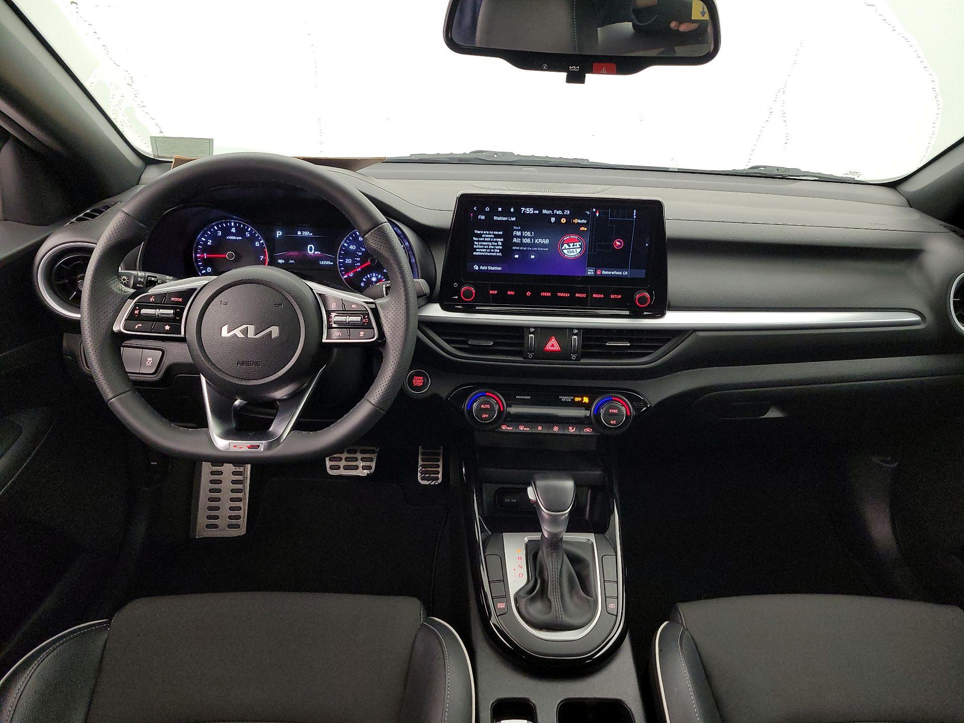 Thumbnail: 2024 Kia Forte - 9