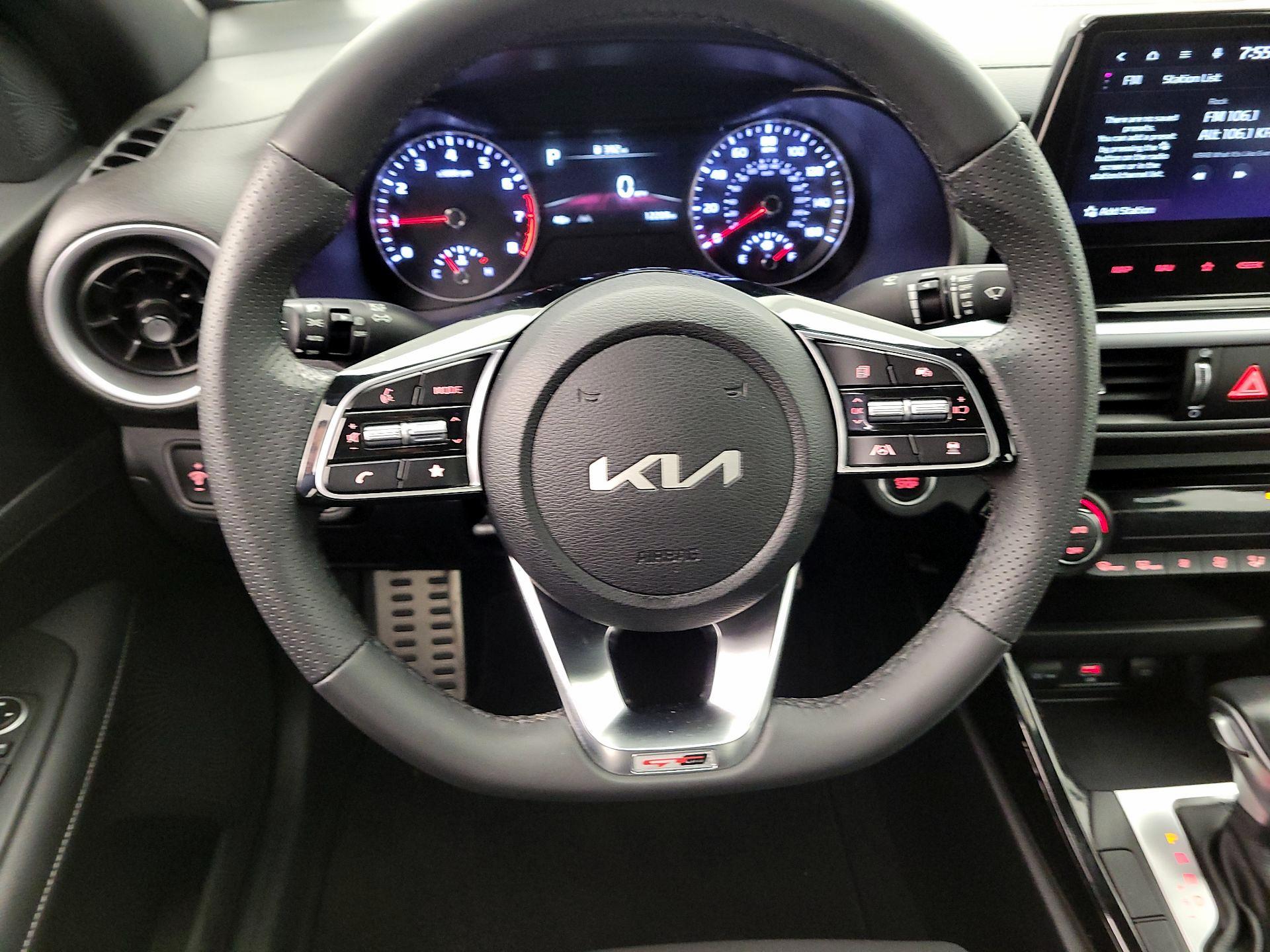 Thumbnail: 2024 Kia Forte - 10