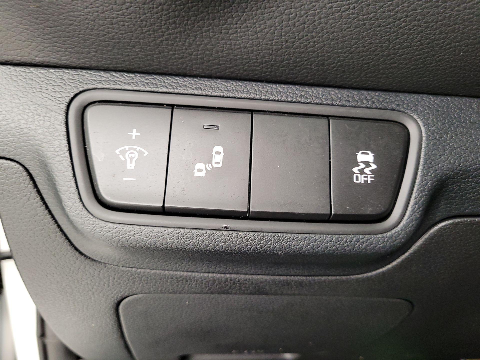 Thumbnail: 2024 Kia Forte - 13