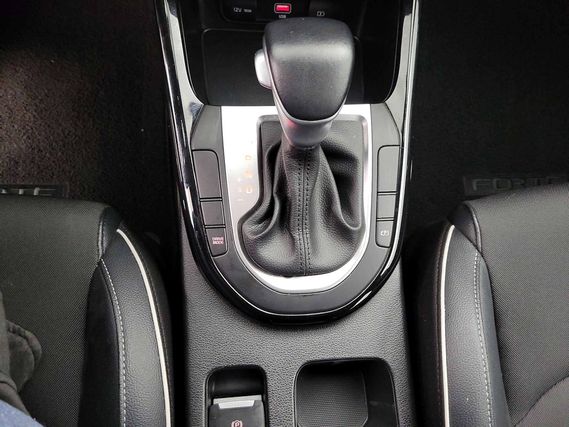 Thumbnail: 2024 Kia Forte - 18