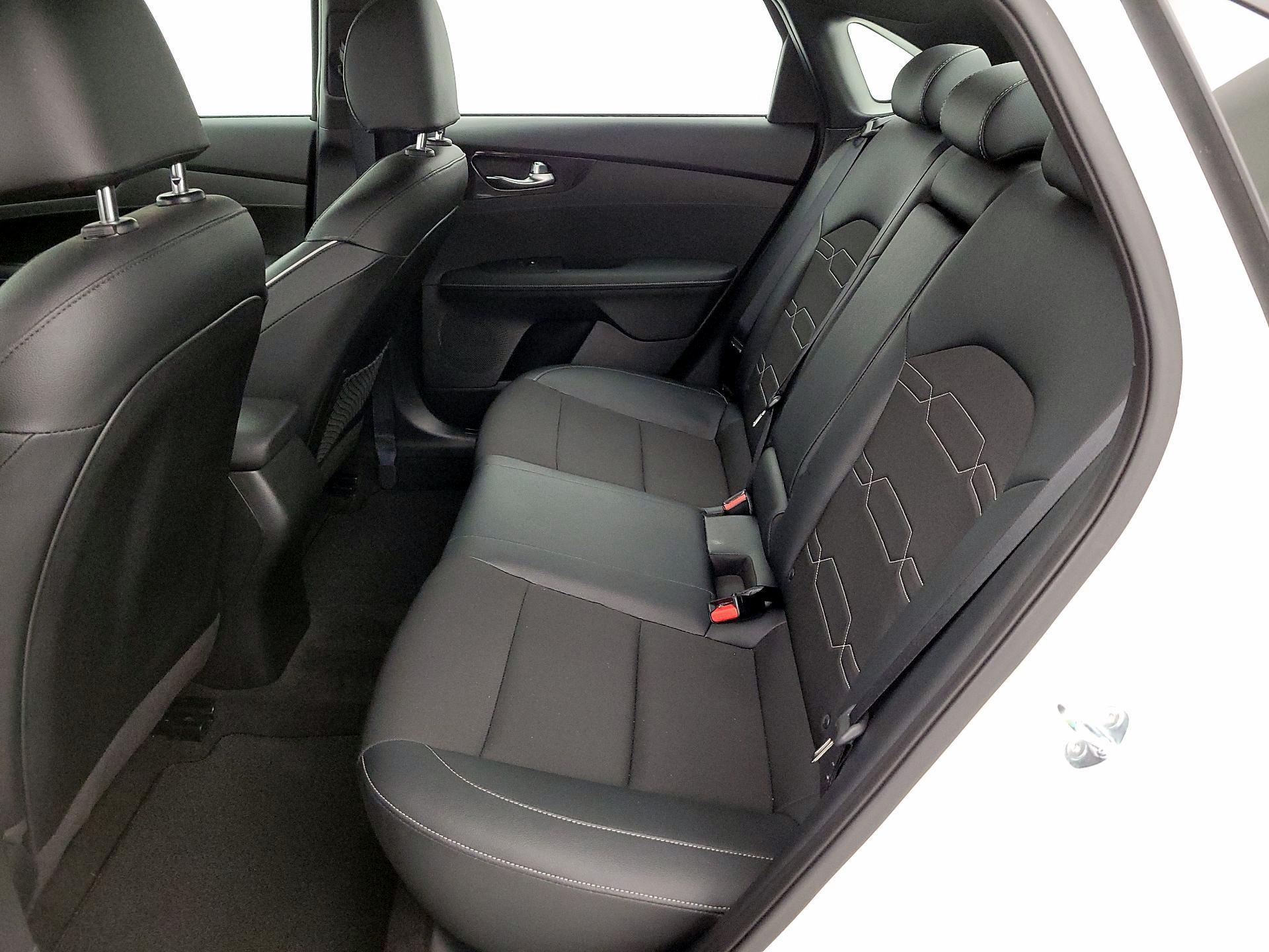 Thumbnail: 2024 Kia Forte - 20