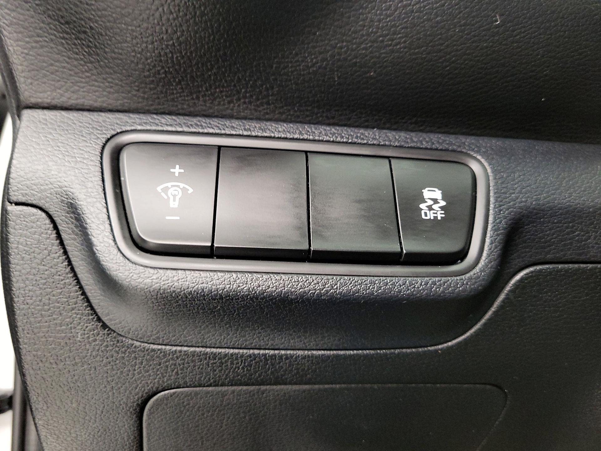 Thumbnail: 2023 Kia Forte - 13