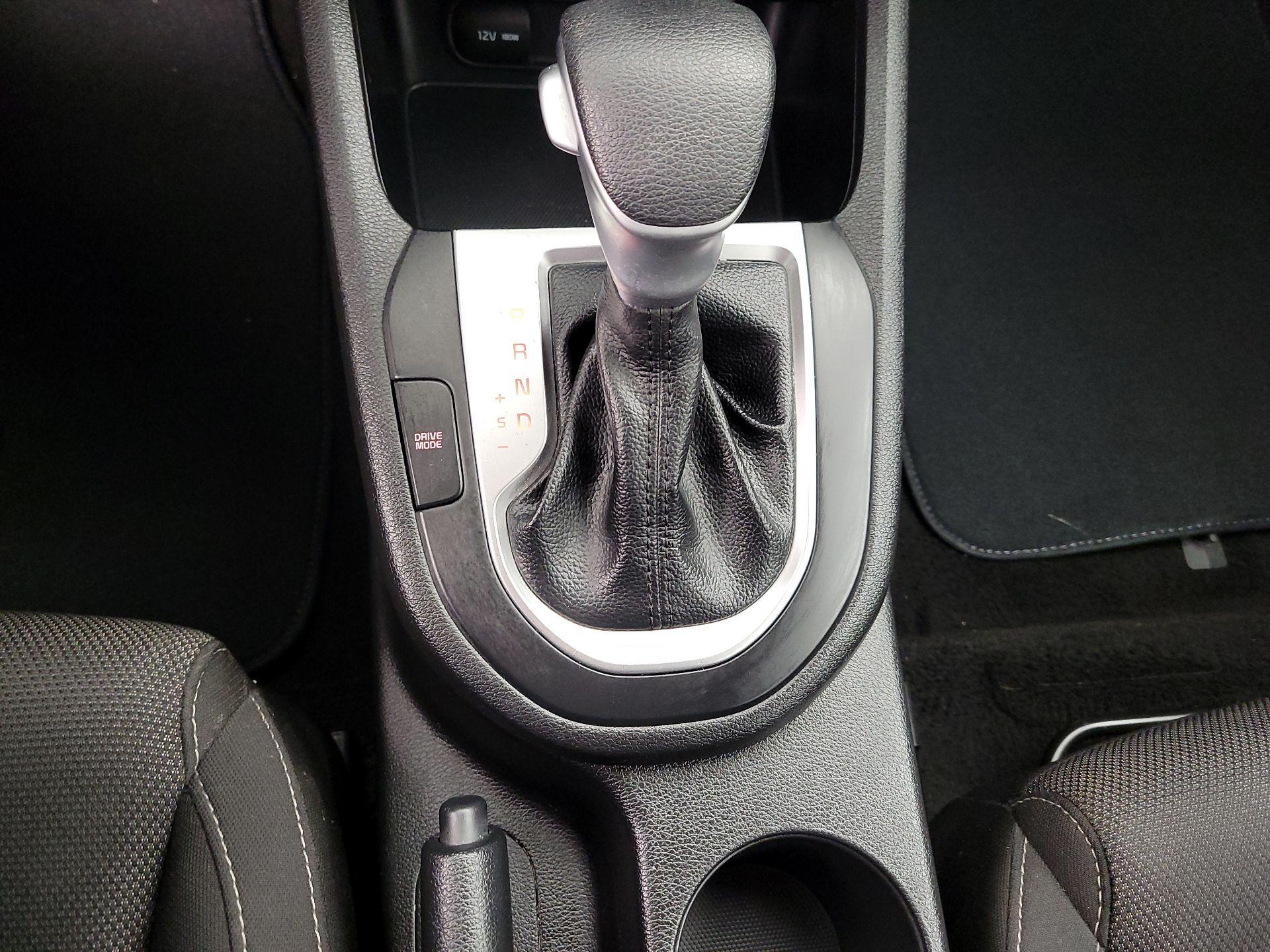 Thumbnail: 2023 Kia Forte - 17