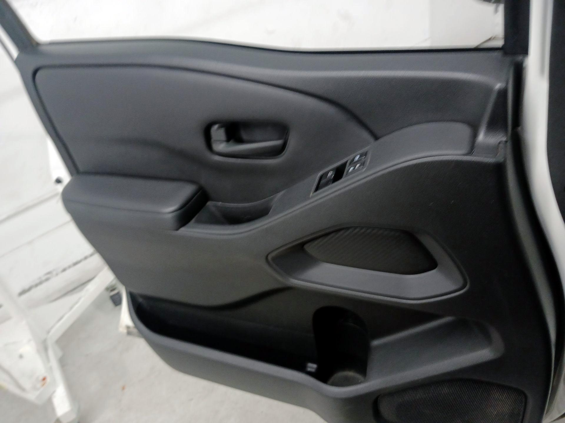 Thumbnail: 2023 Nissan Frontier - 12