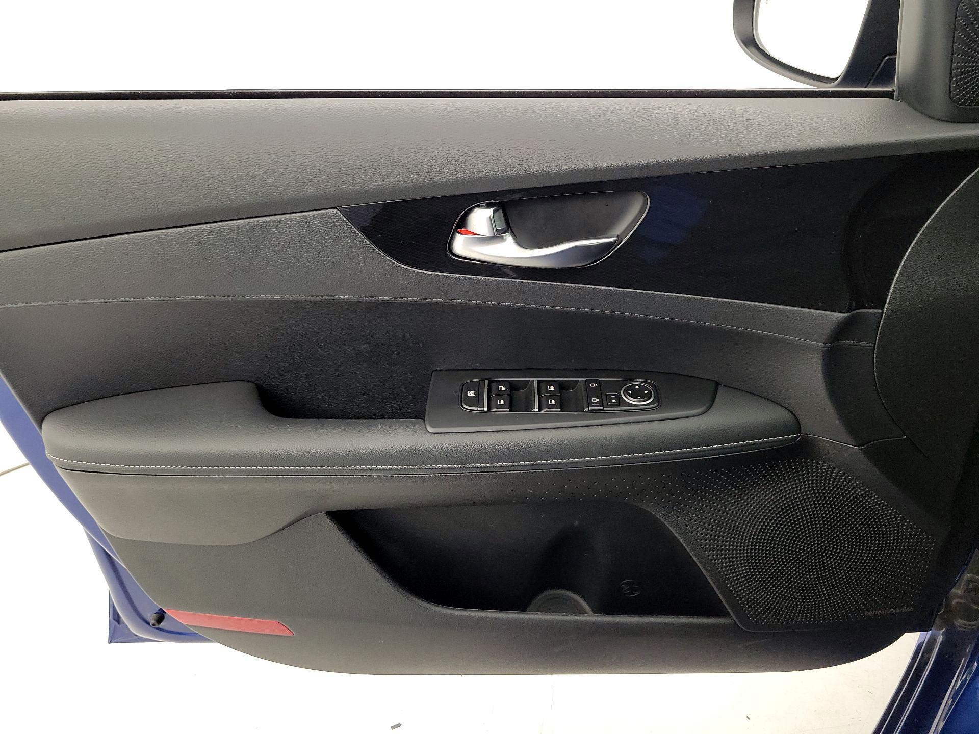 Thumbnail: 2024 Kia Forte - 12