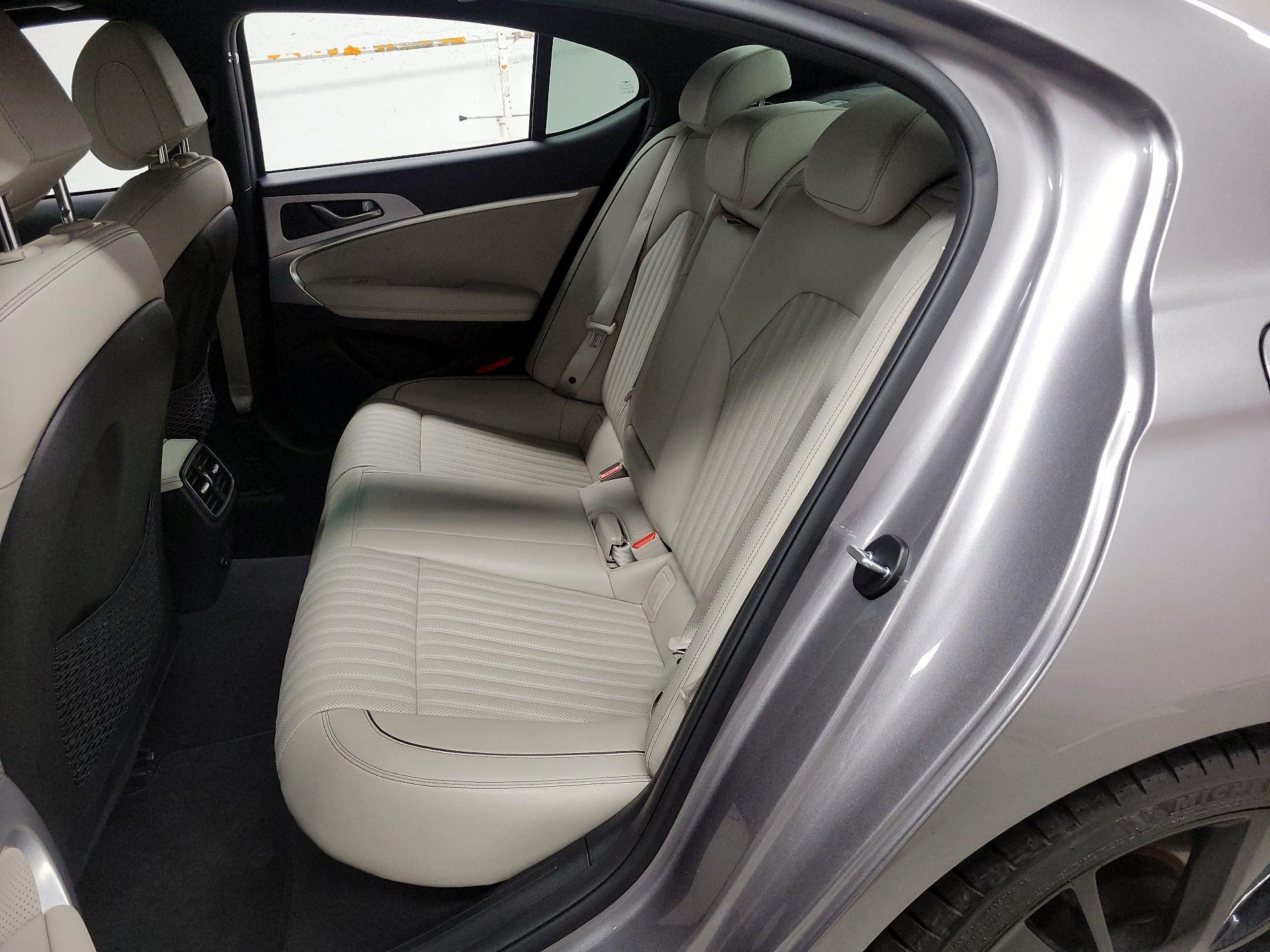 Thumbnail: 2023 Genesis G70 - 16