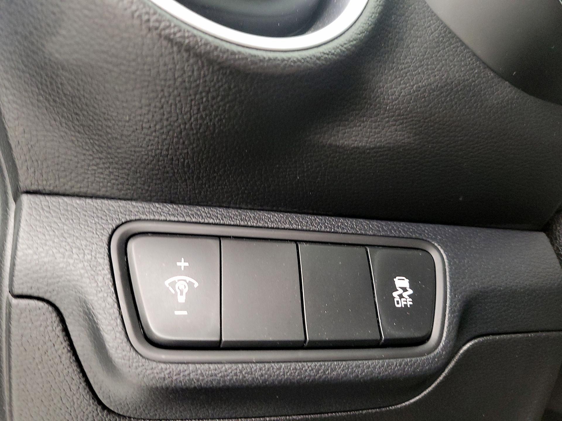 Thumbnail: 2023 Kia Forte - 13