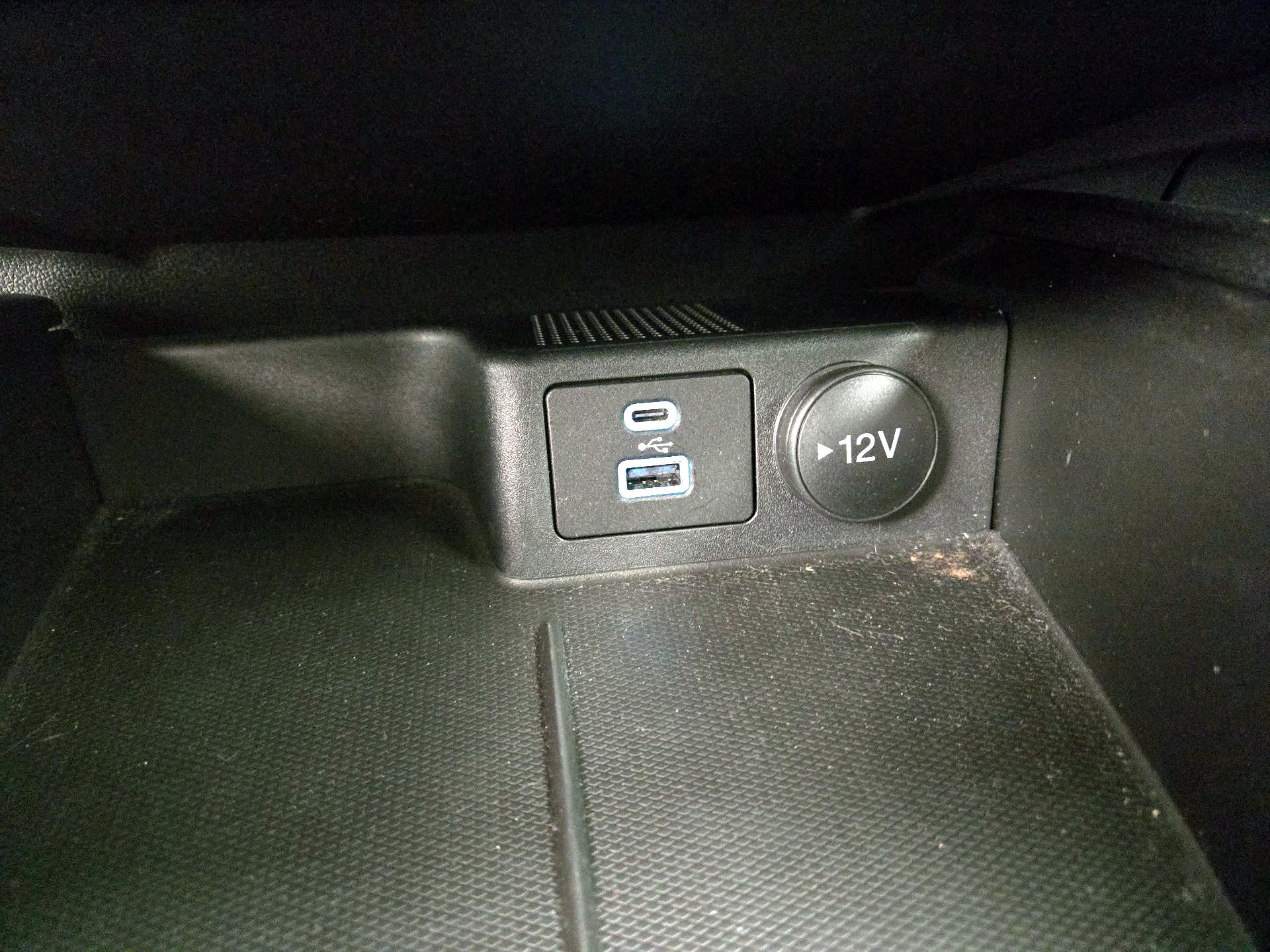 Thumbnail: 2022 Ford Escape - 18