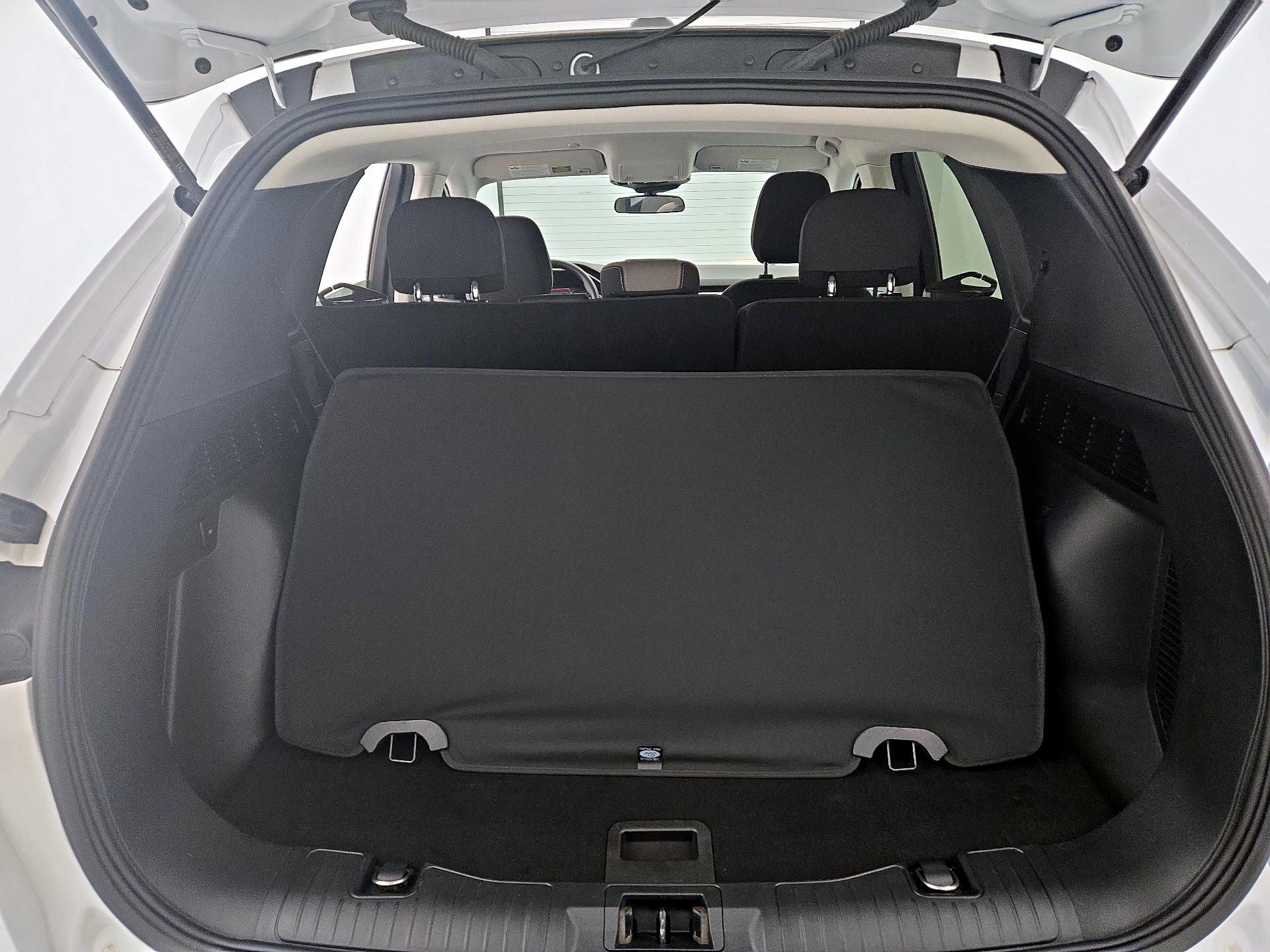 Thumbnail: 2022 Ford Escape - 20