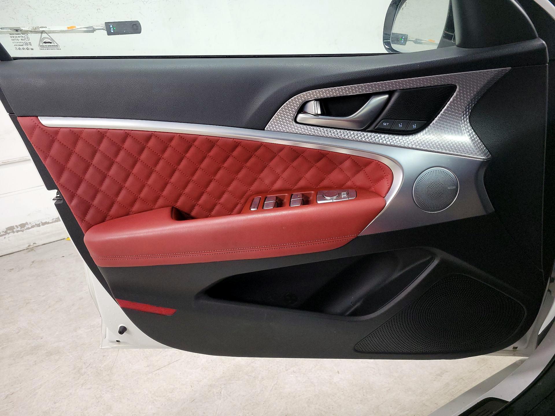 Thumbnail: 2023 Genesis G70 - 12