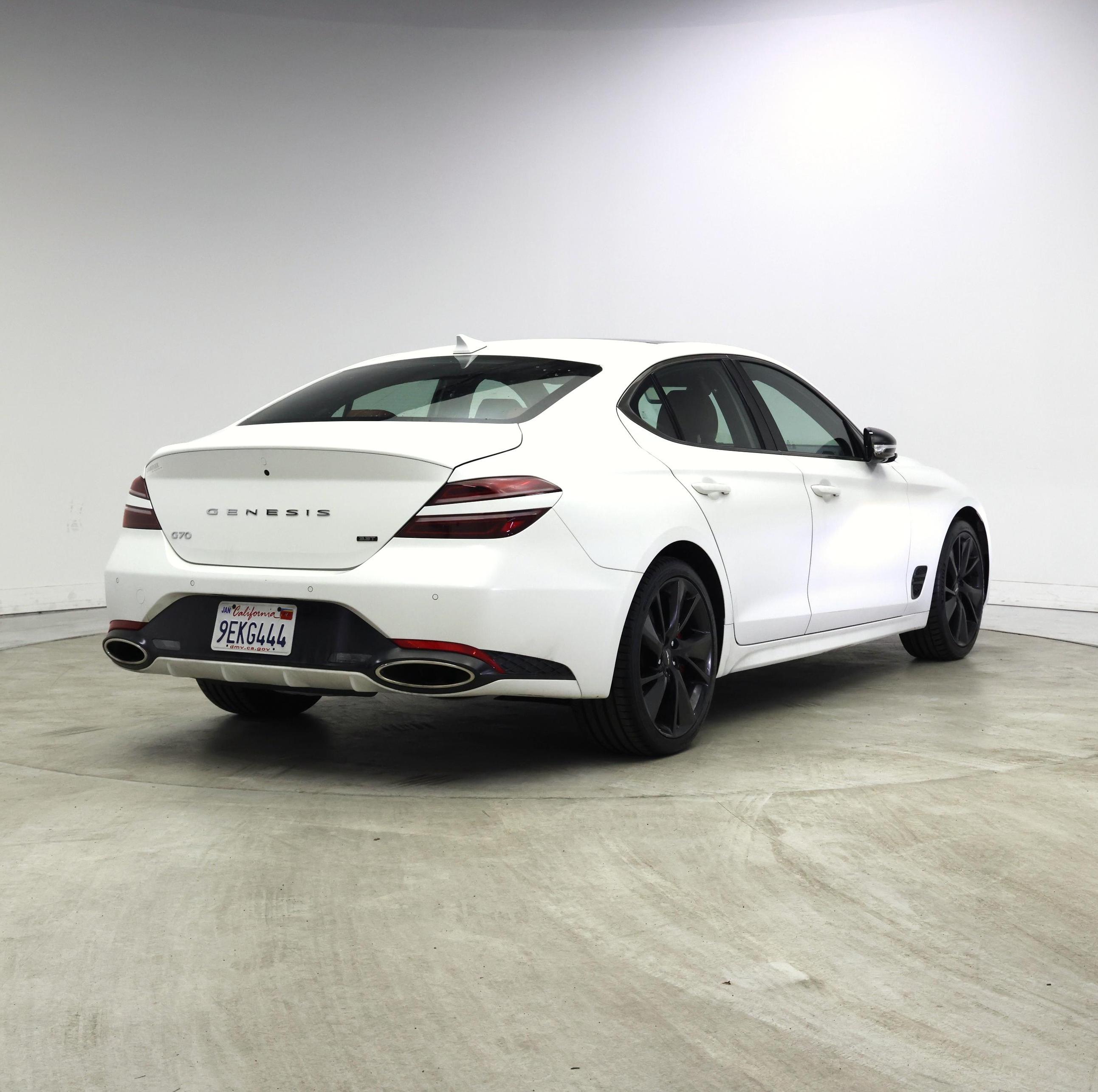 Thumbnail: 2023 Genesis G70 - 8