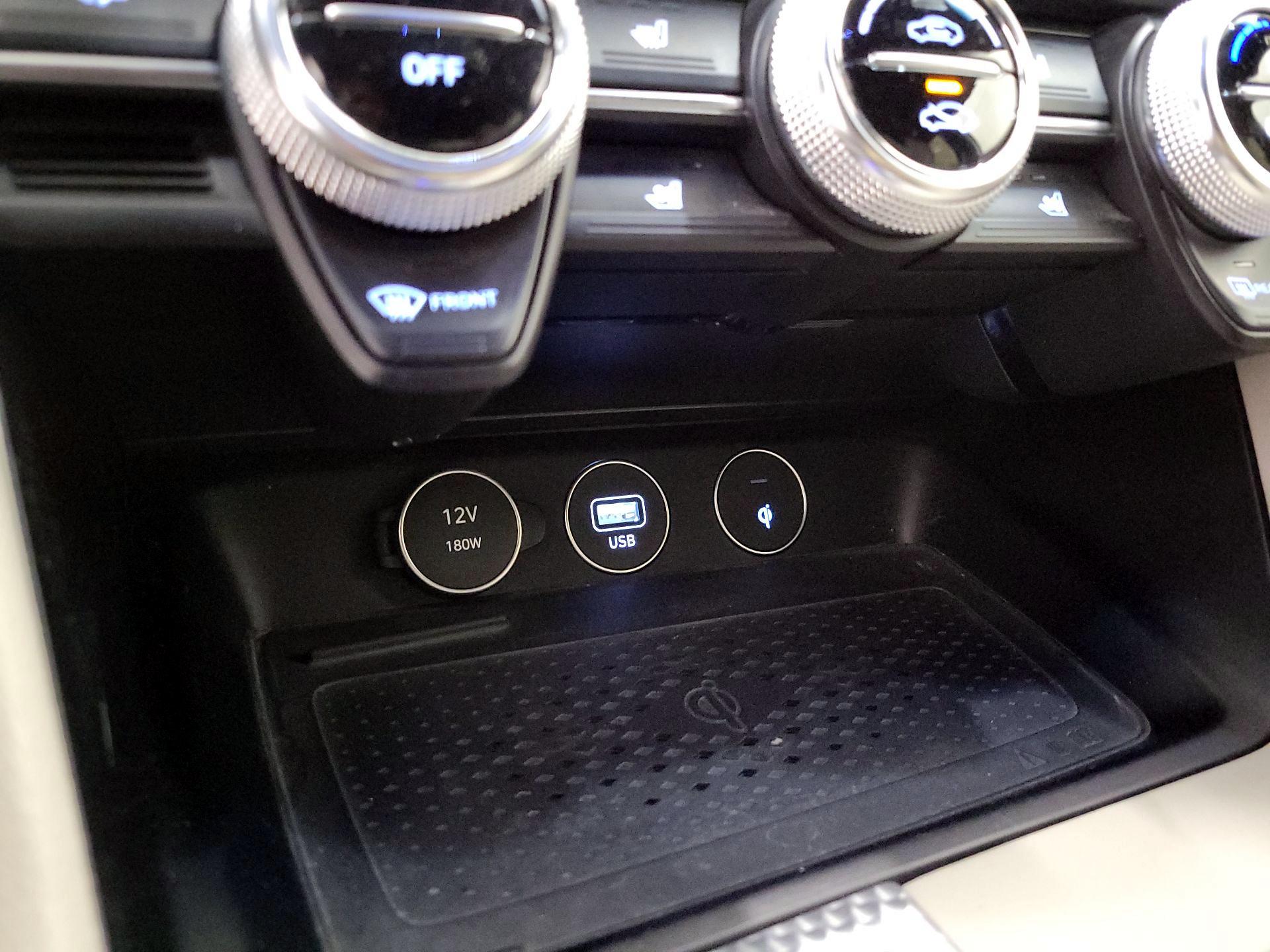 Thumbnail: 2023 Genesis G70 - 19