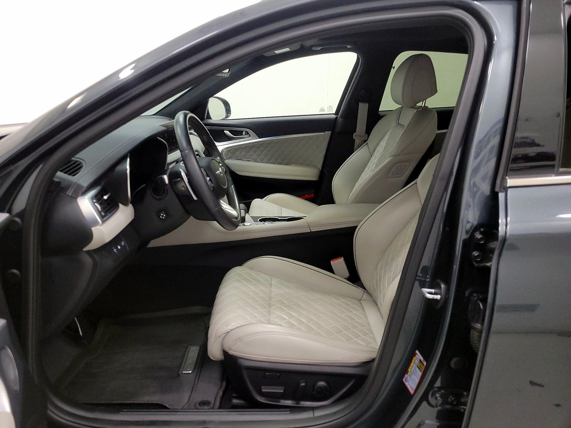 Thumbnail: 2023 Genesis G70 - 11