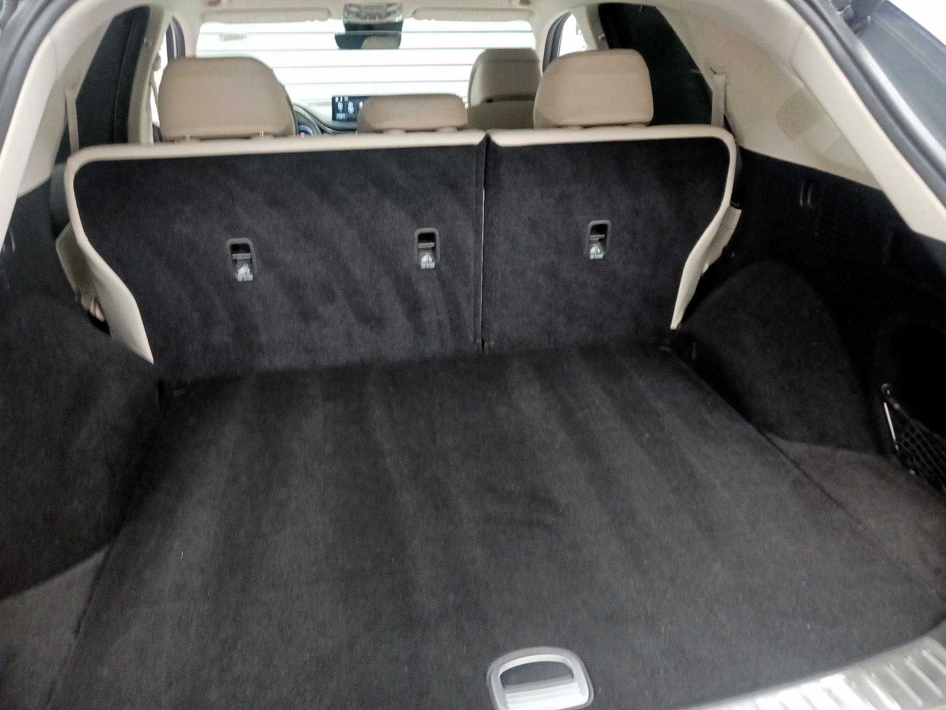 Thumbnail: 2023 Genesis GV70 - 18