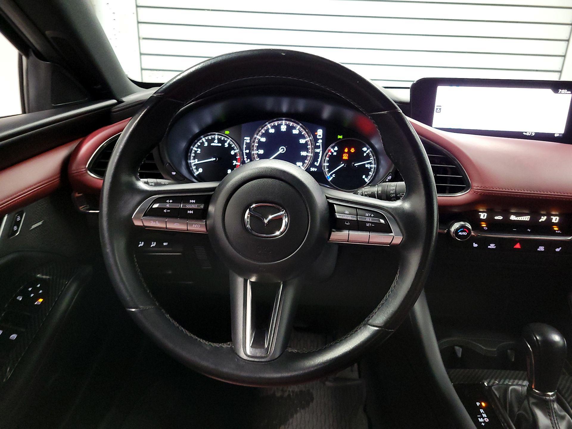 Thumbnail: 2022 Mazda Mazda3 - 10