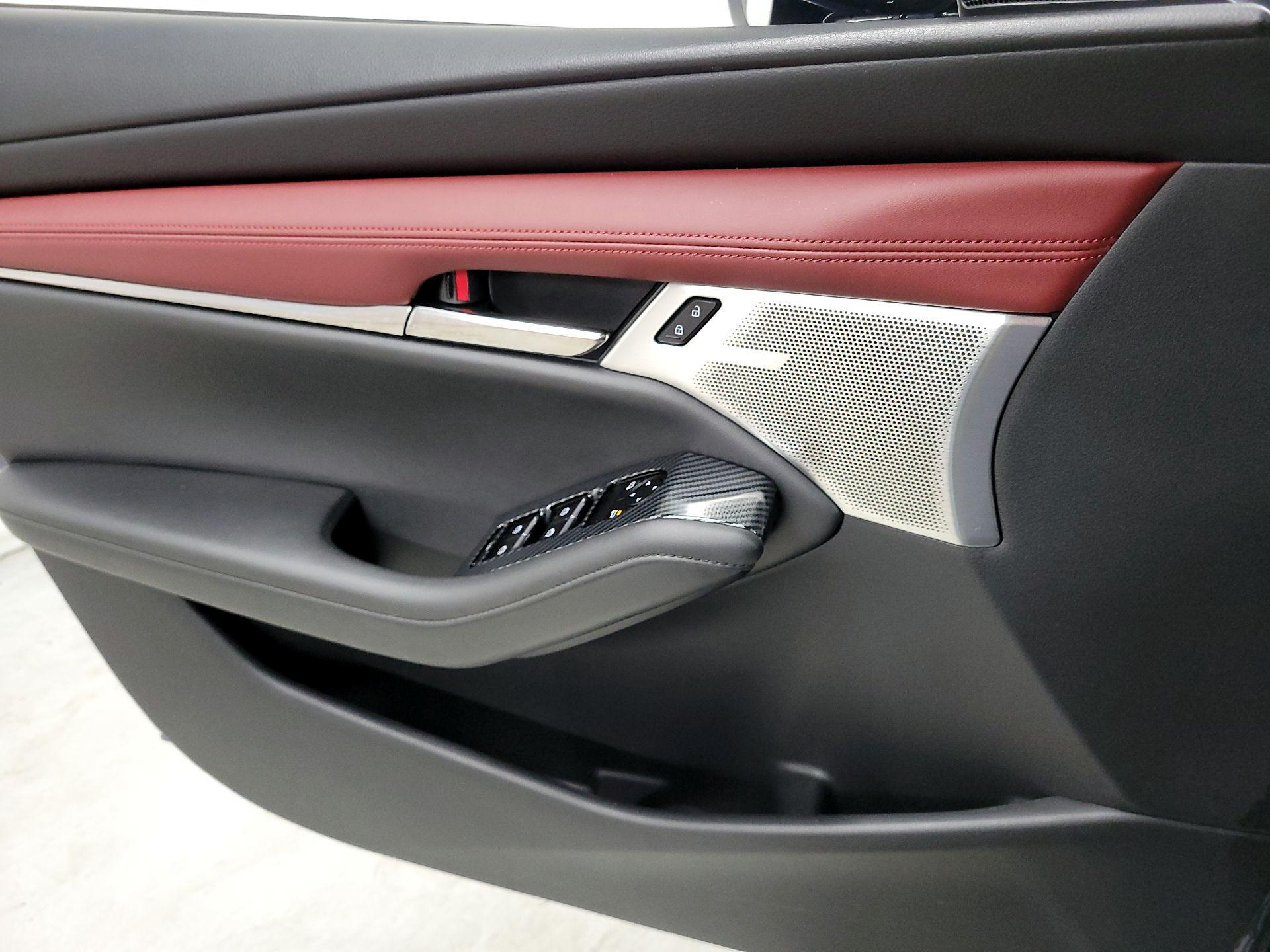 Thumbnail: 2022 Mazda Mazda3 - 12