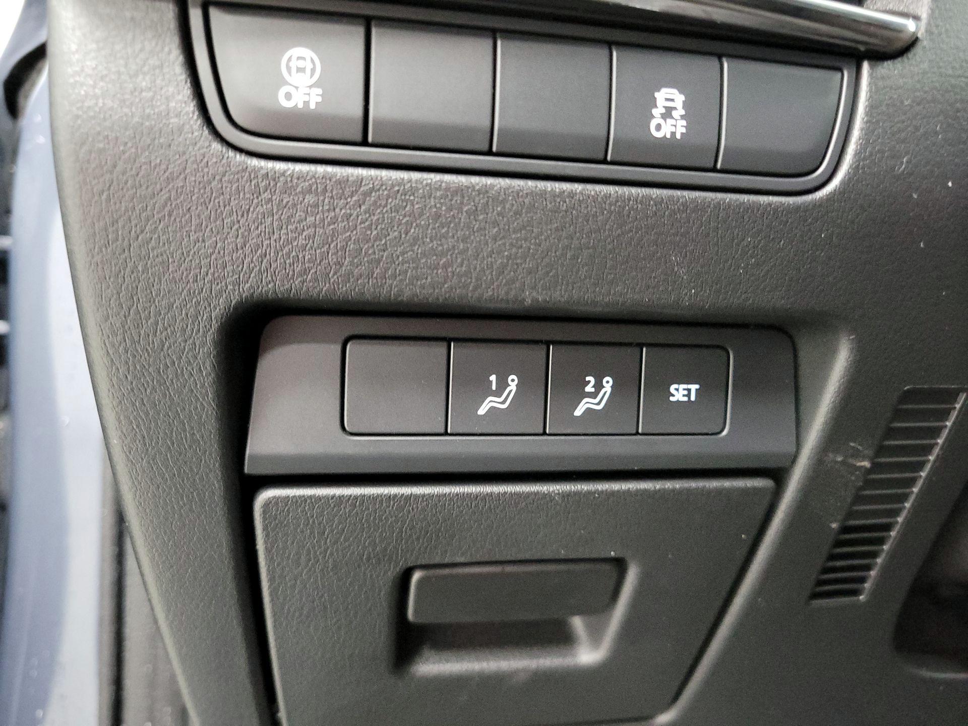 Thumbnail: 2022 Mazda Mazda3 - 13