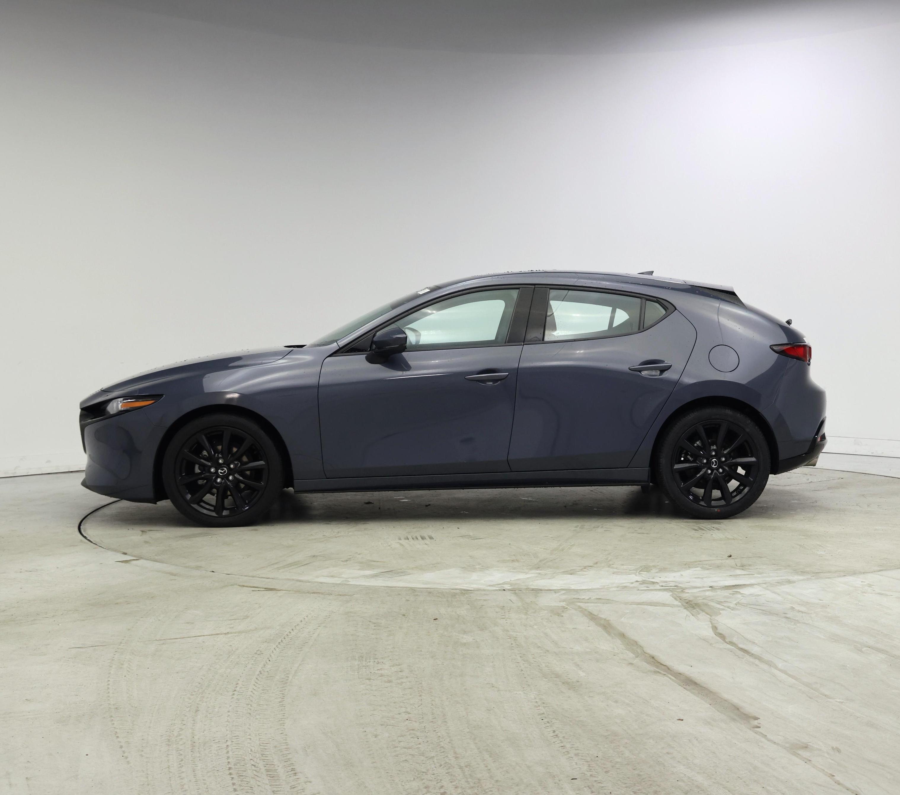 Thumbnail: 2022 Mazda Mazda3 - 3