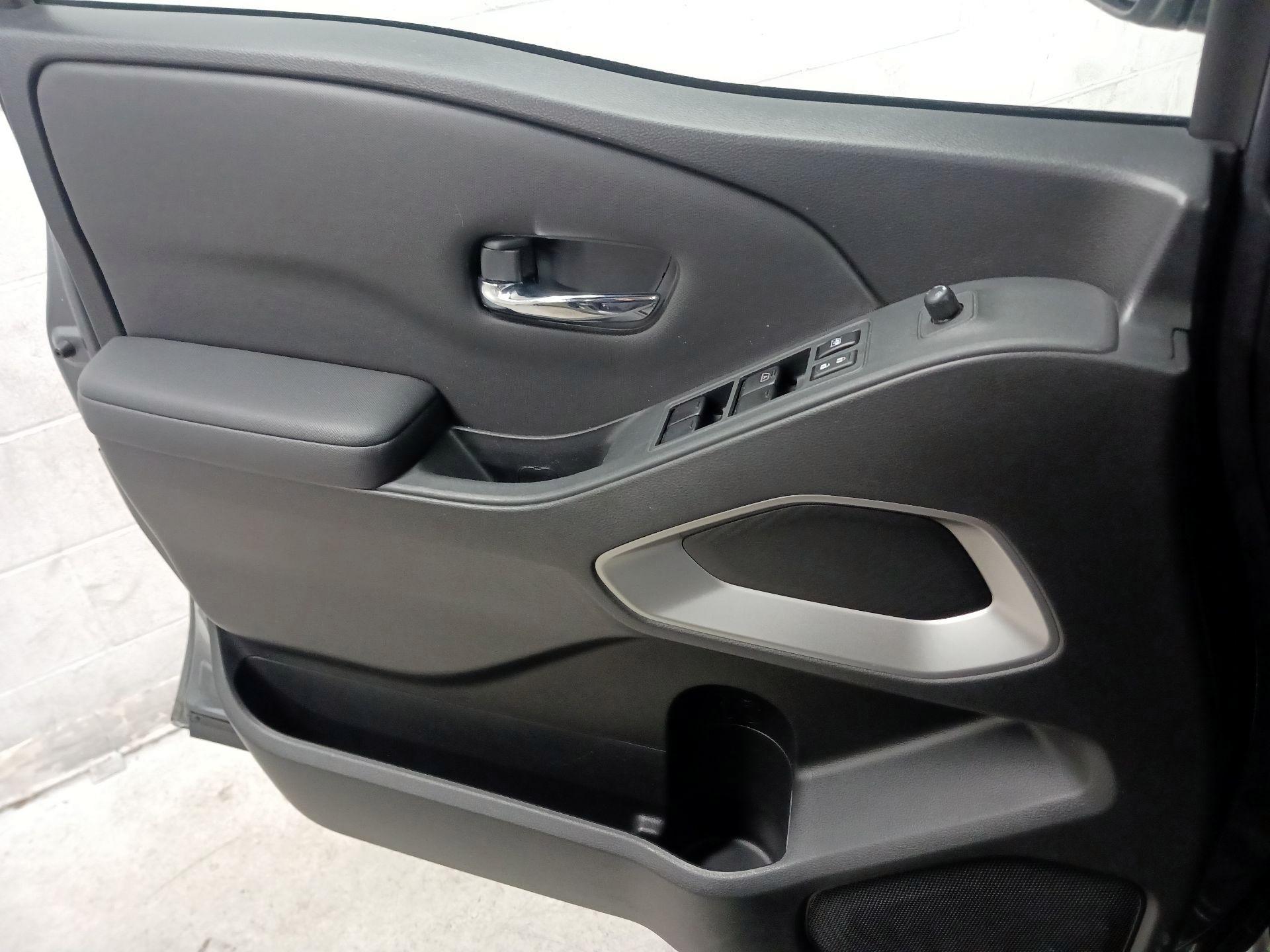 Thumbnail: 2023 Nissan Frontier - 12